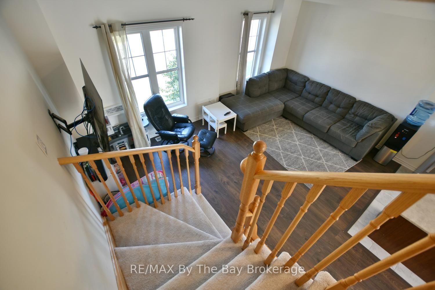 Photo 31 of 16 Village Gate Drive, Wasaga Beach — HOMEH