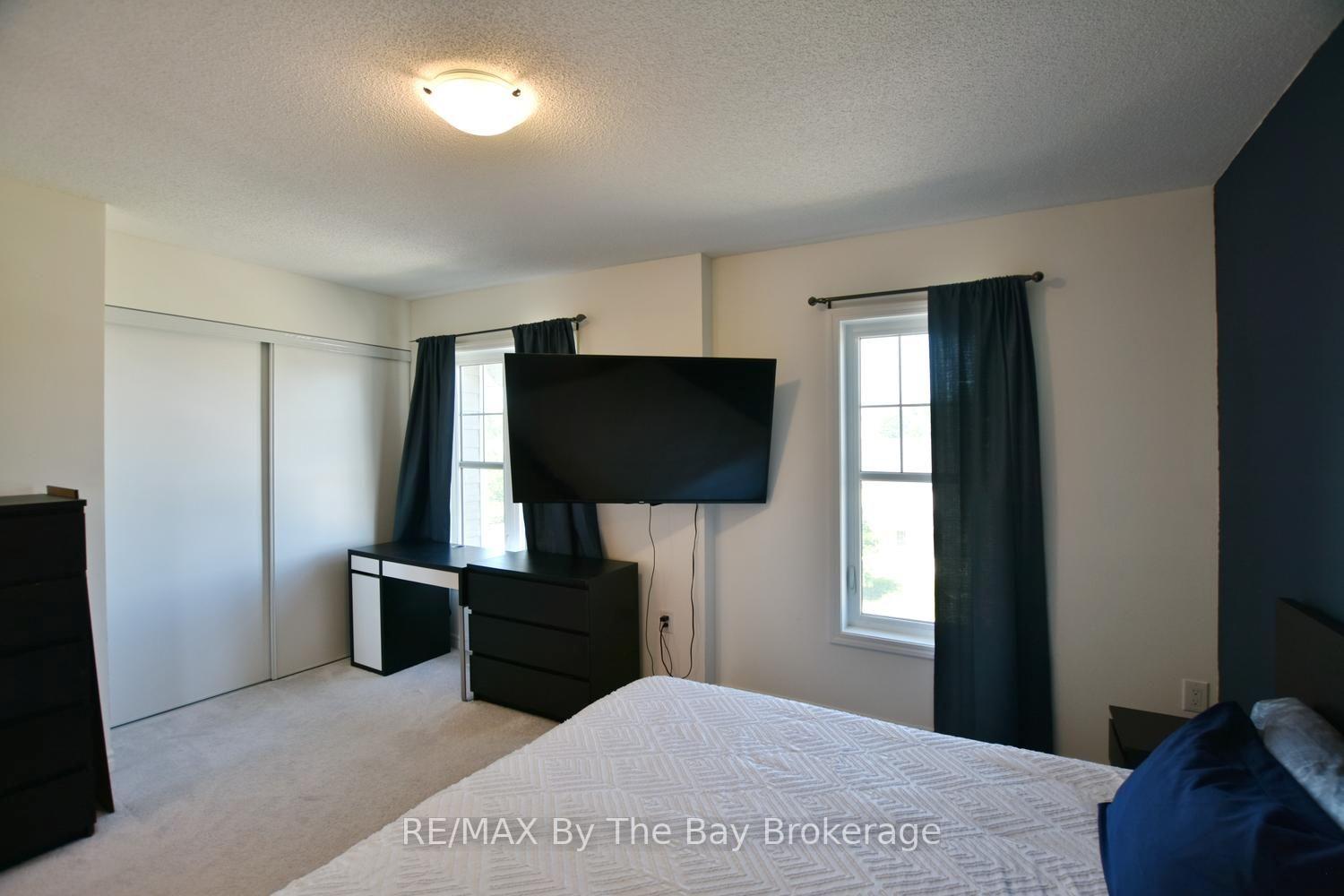 Photo 34 of 16 Village Gate Drive, Wasaga Beach — HOMEH