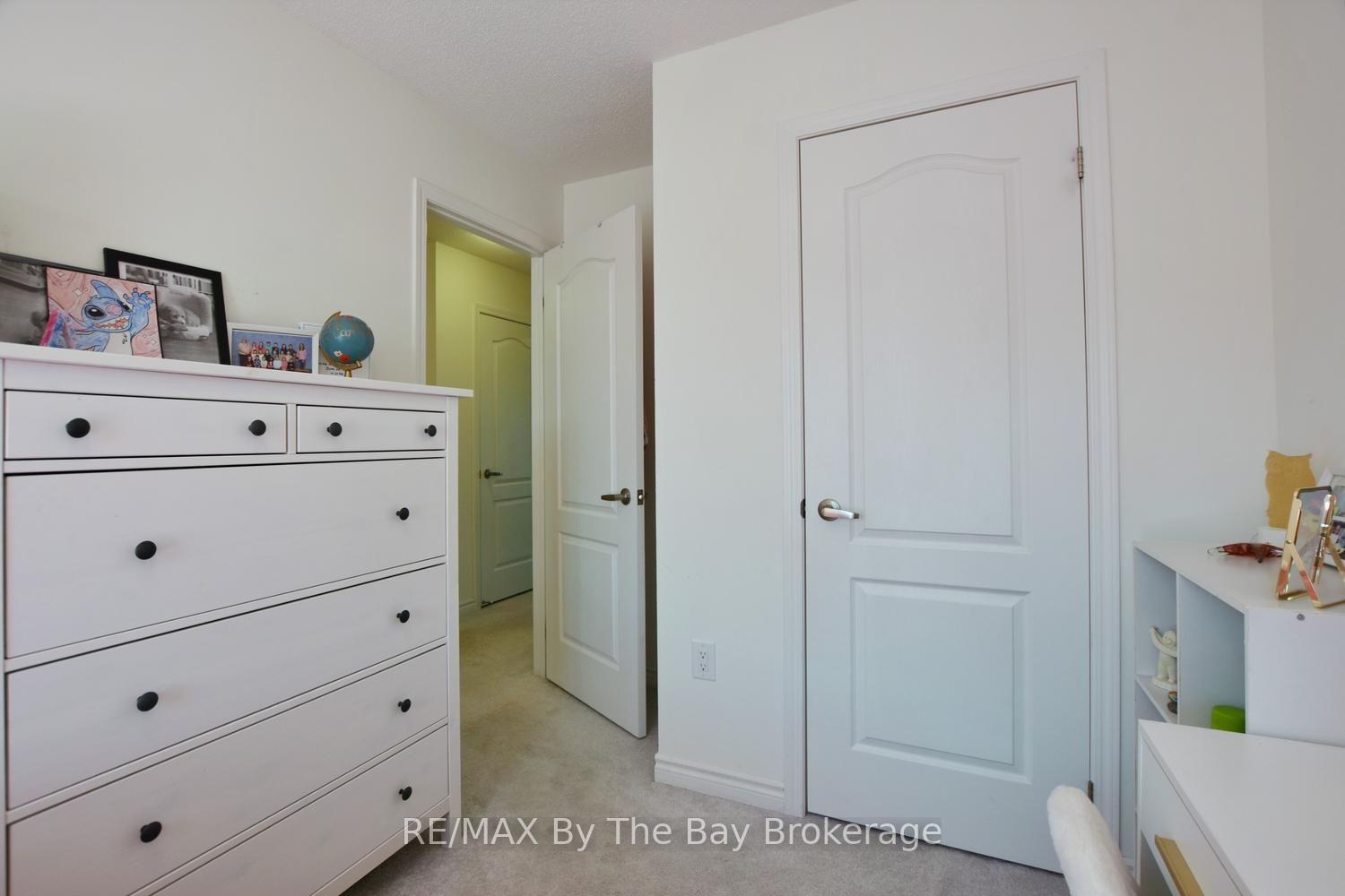 Photo 40 of 16 Village Gate Drive, Wasaga Beach — HOMEH