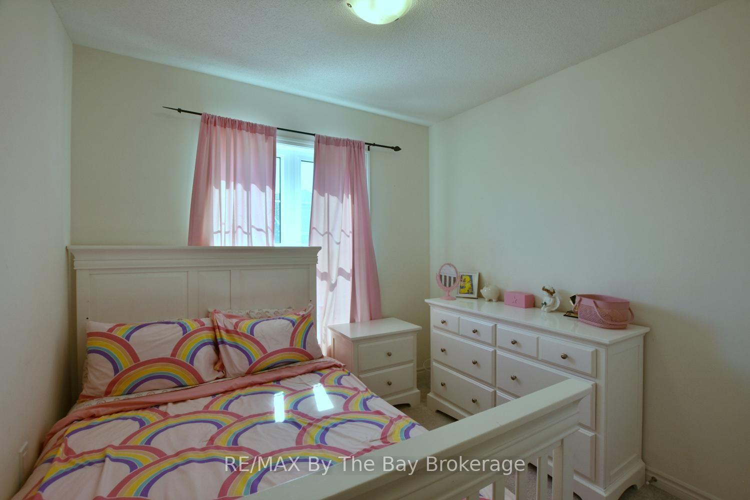 Photo 42 of 16 Village Gate Drive, Wasaga Beach — HOMEH