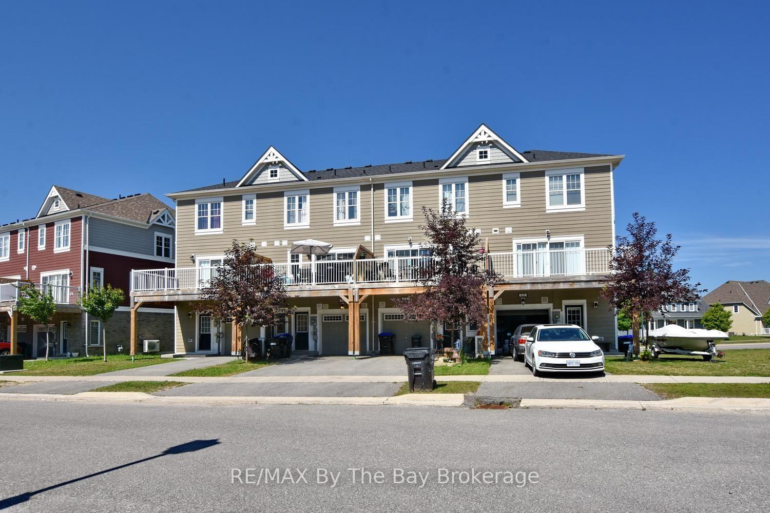 Photo 45 of 16 Village Gate Drive, Wasaga Beach — HOMEH