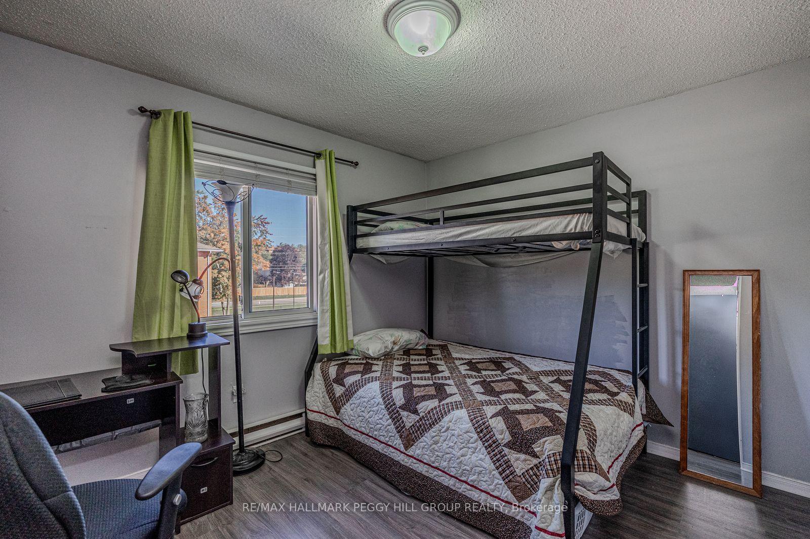 Photo 6 of Unit E9, 167 Edgehill Drive, Barrie, Letitia Heights — HOMEH