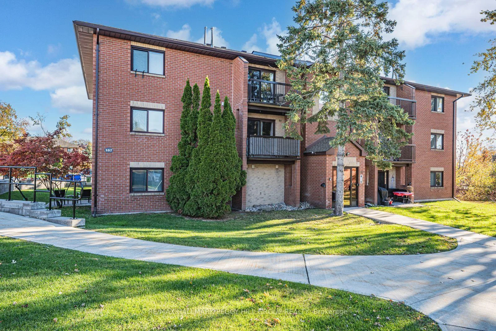 Photo of Unit E9, 167 Edgehill Drive