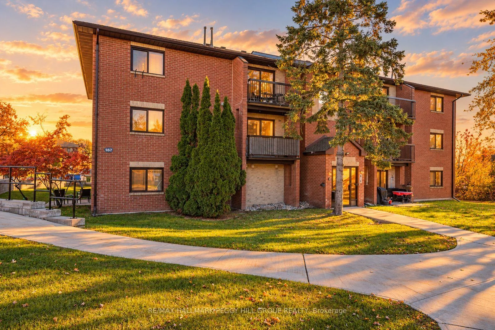 Photo of Unit E9, 167 Edgehill Drive