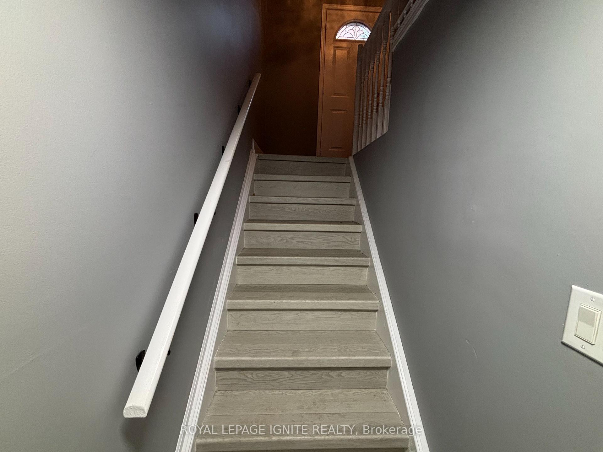 Photo 2 of 308 Callaghan Crescent, Oakville, River Oaks — HOMEH