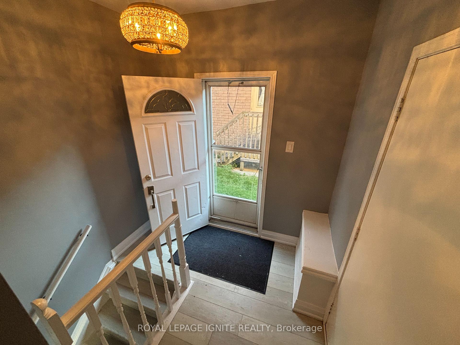 Photo 3 of 308 Callaghan Crescent, Oakville, River Oaks — HOMEH