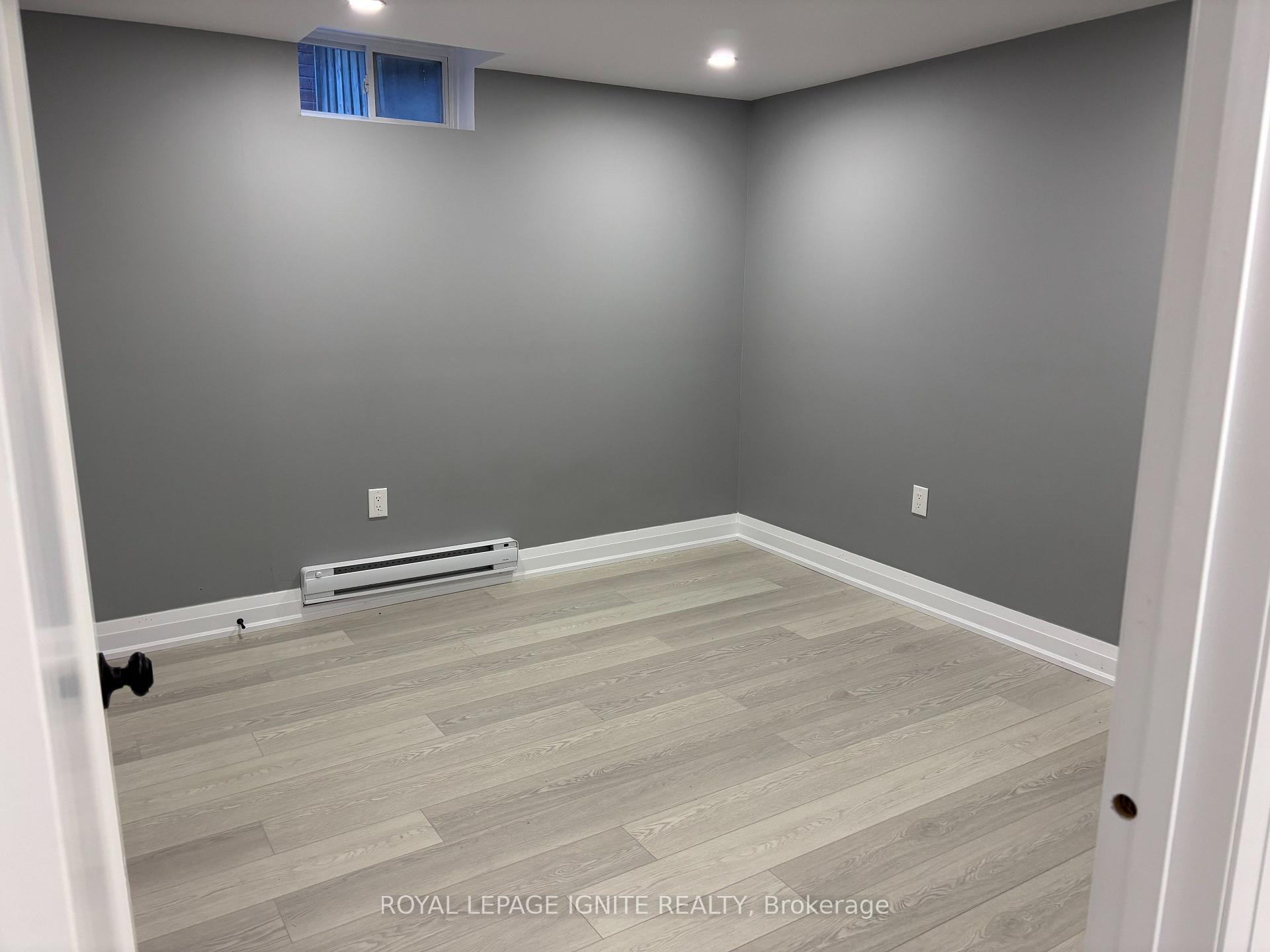 Photo 4 of 308 Callaghan Crescent, Oakville, River Oaks — HOMEH