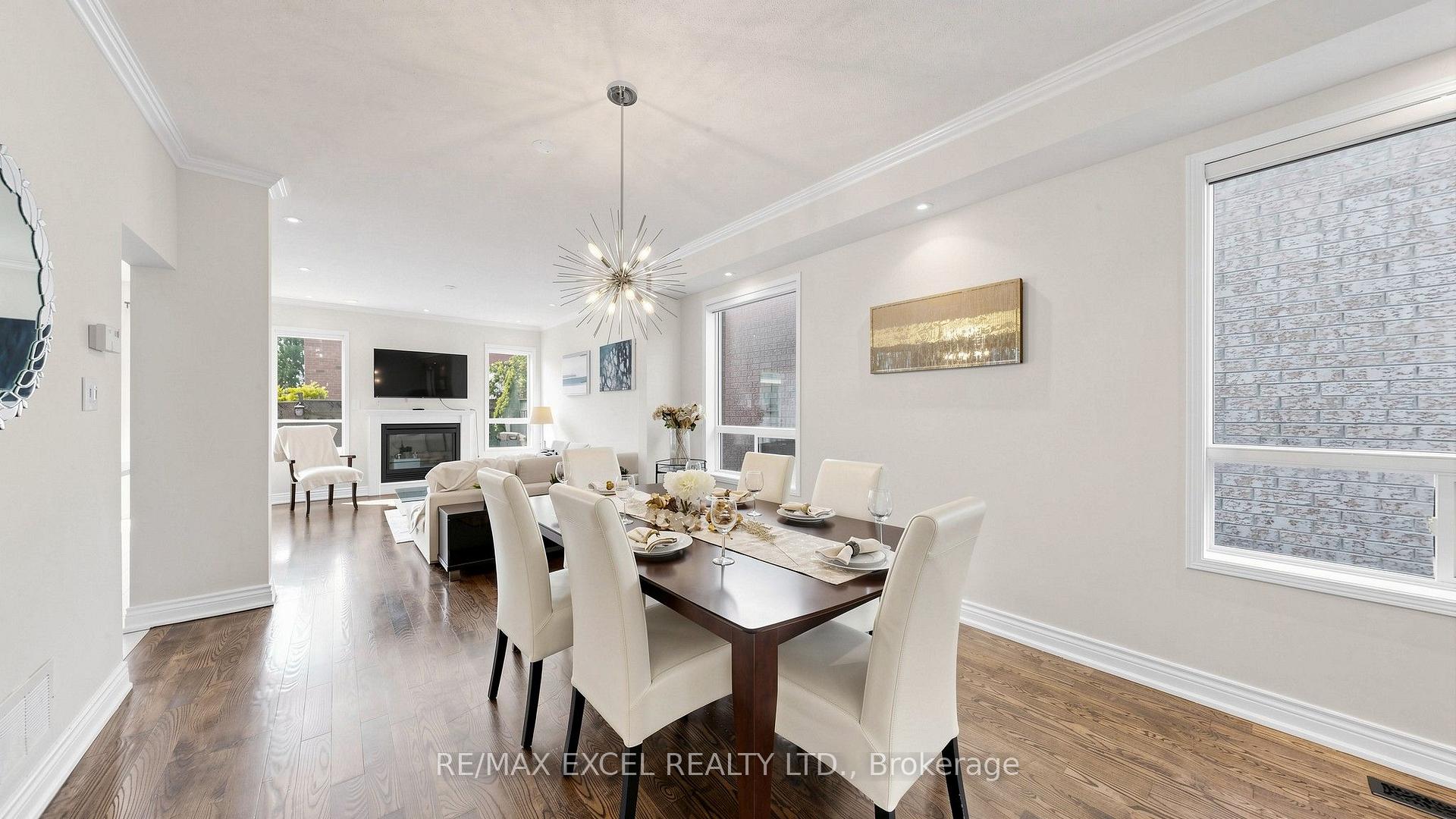 Photo 15 of 29 Bentwood Crescent, Vaughan, Patterson — HOMEH