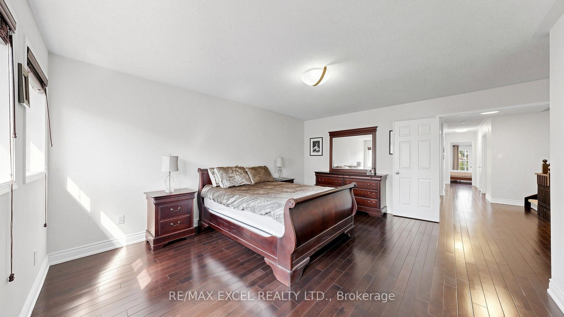 Photo 22 of 29 Bentwood Crescent, Vaughan, Patterson — HOMEH