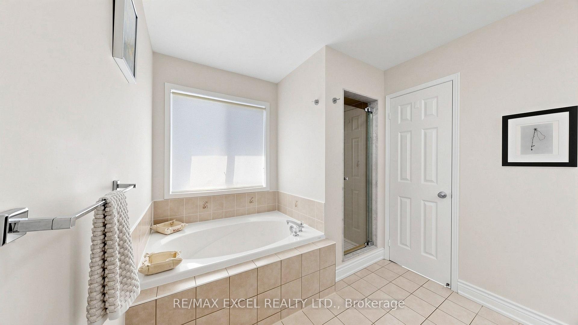Photo 25 of 29 Bentwood Crescent, Vaughan, Patterson — HOMEH