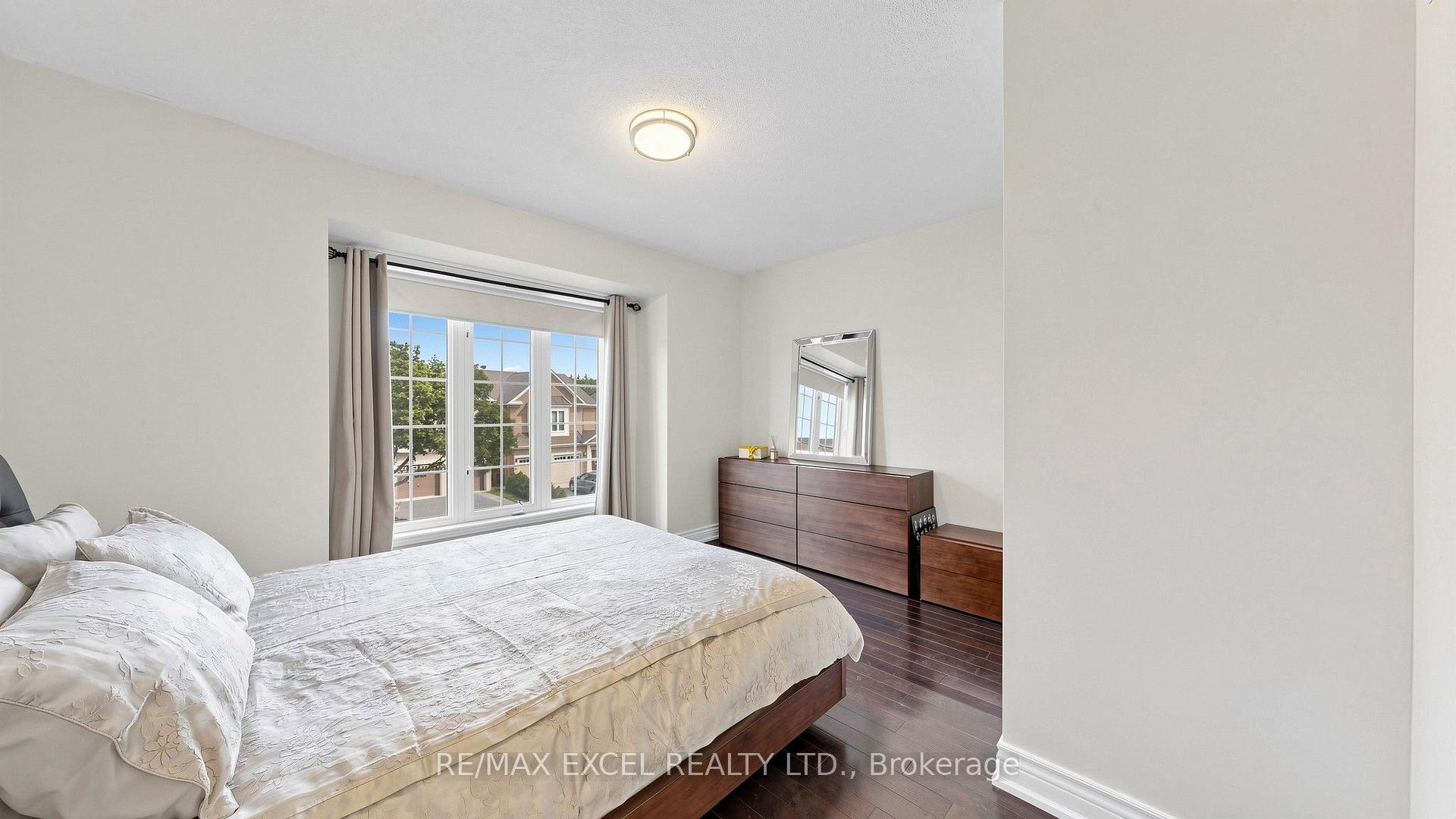 Photo 30 of 29 Bentwood Crescent, Vaughan, Patterson — HOMEH