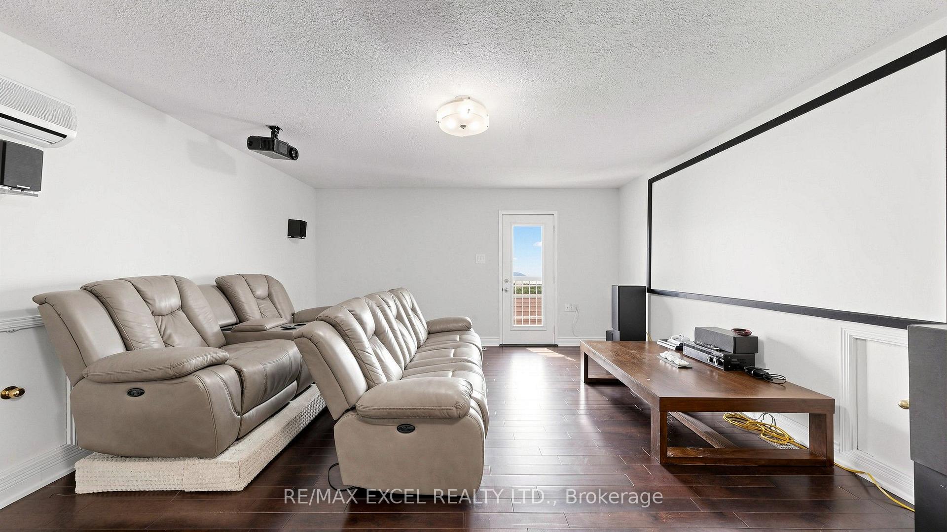 Photo 36 of 29 Bentwood Crescent, Vaughan, Patterson — HOMEH