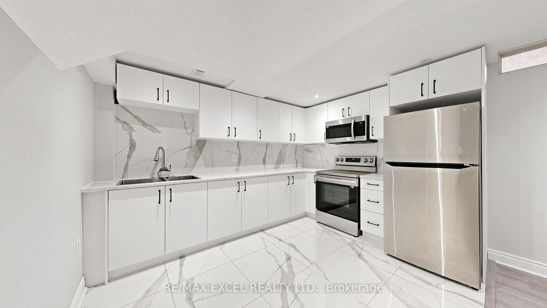 Photo 43 of 29 Bentwood Crescent, Vaughan, Patterson — HOMEH