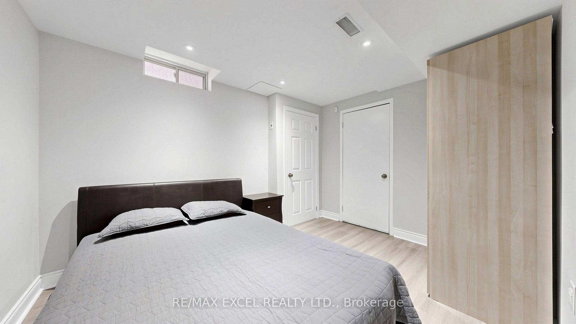 Photo 45 of 29 Bentwood Crescent, Vaughan, Patterson — HOMEH