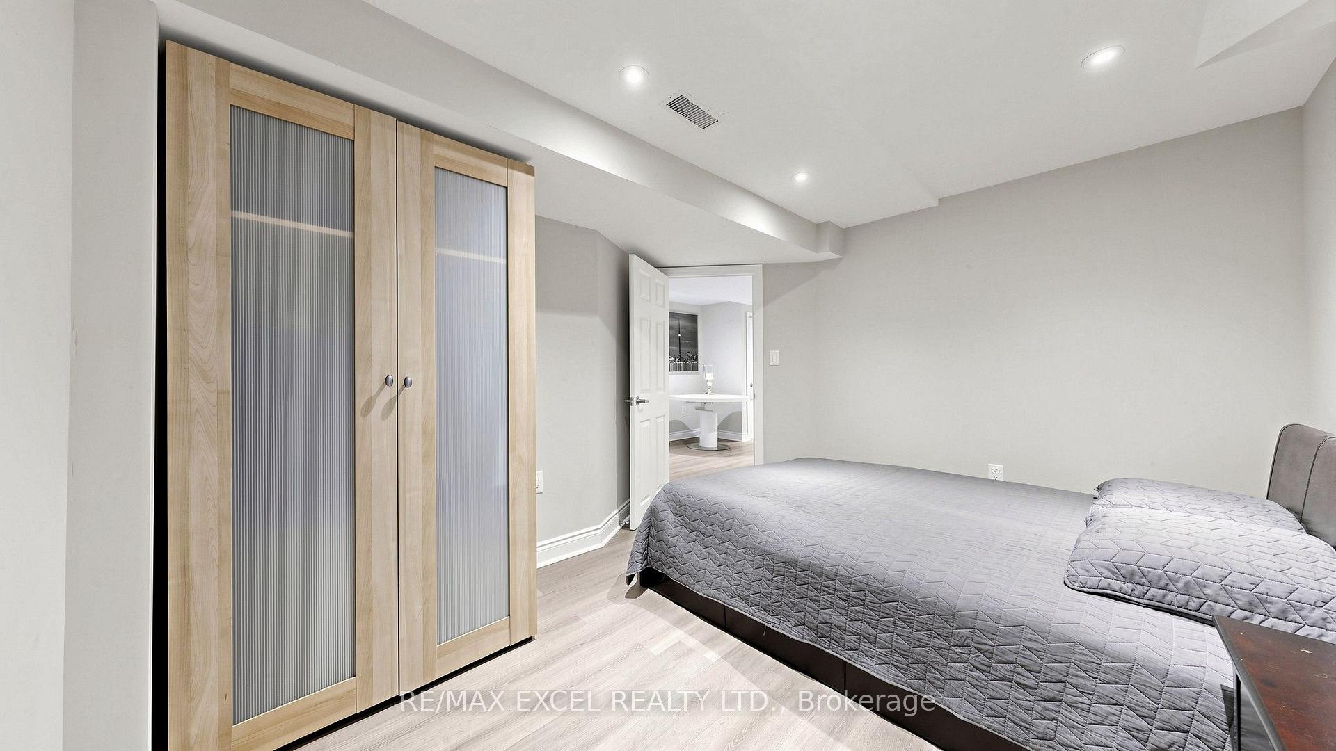 Photo 46 of 29 Bentwood Crescent, Vaughan, Patterson — HOMEH