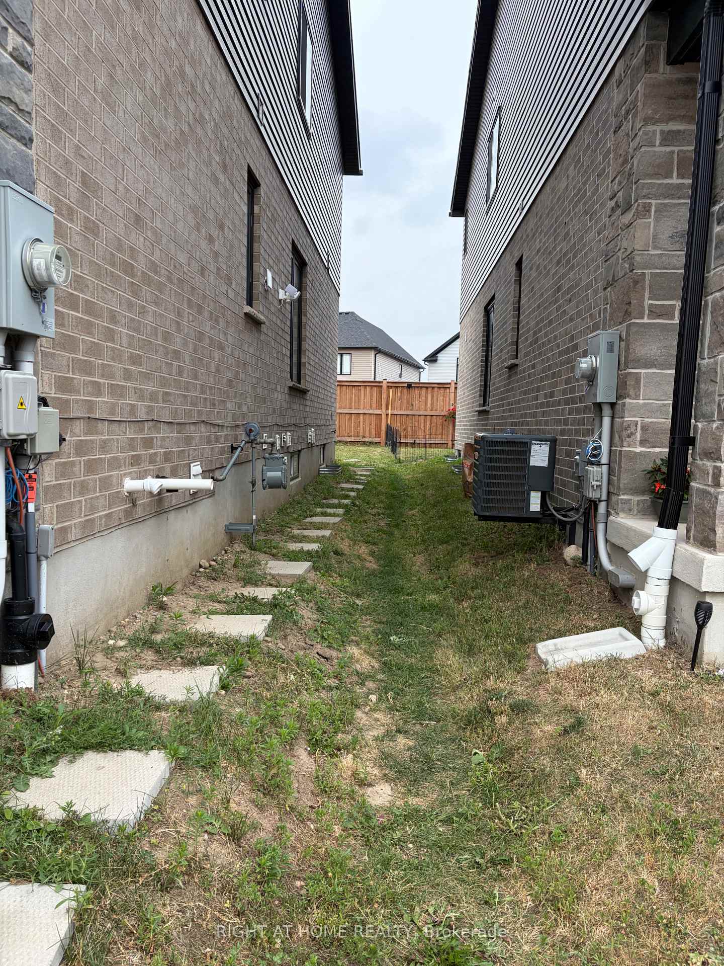 Photo 2 of Unit Basement, 156 Otterbein Road, Kitchener, Grand River North — HOMEH