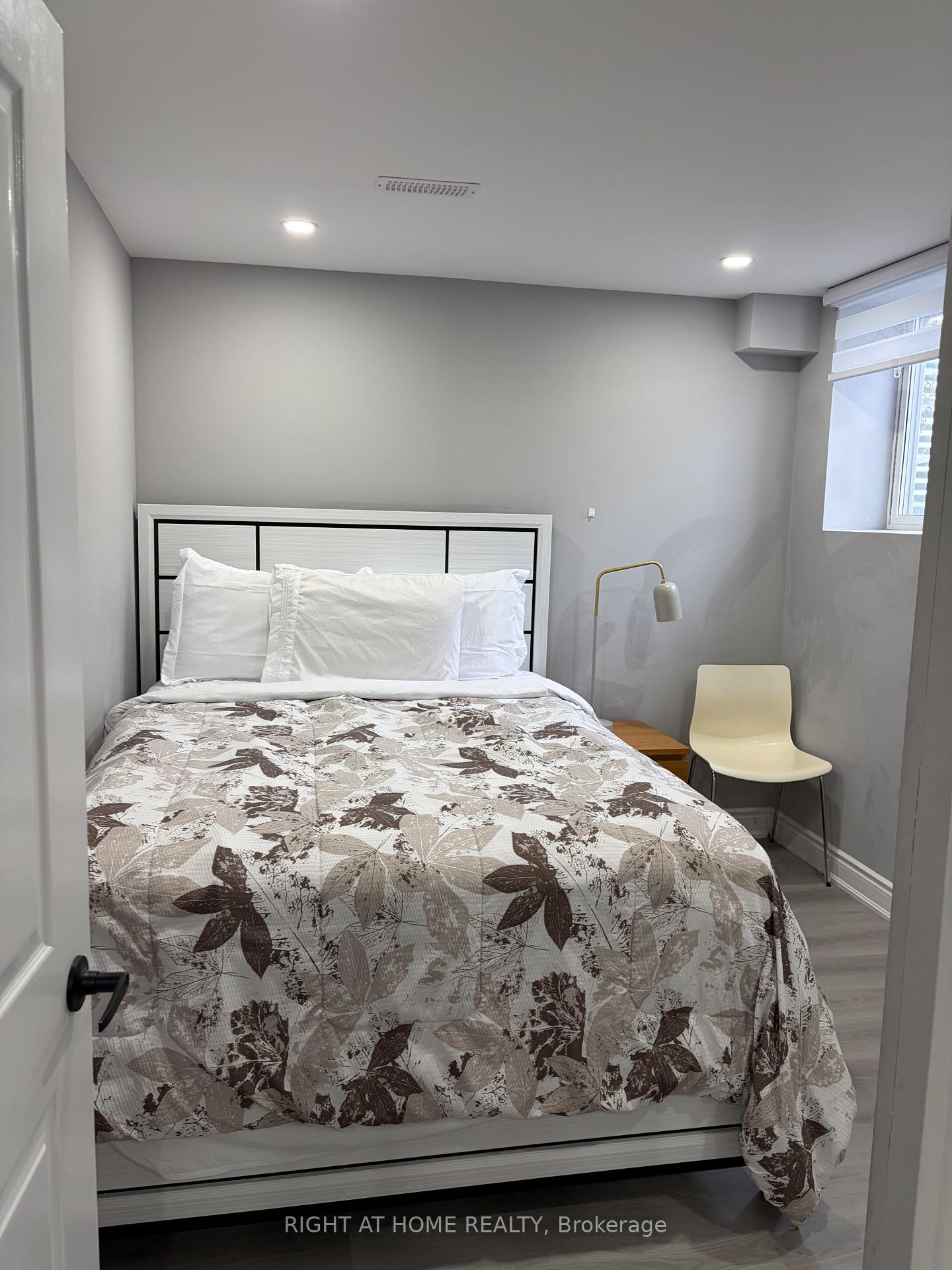 Photo 8 of Unit Basement, 156 Otterbein Road, Kitchener, Grand River North — HOMEH