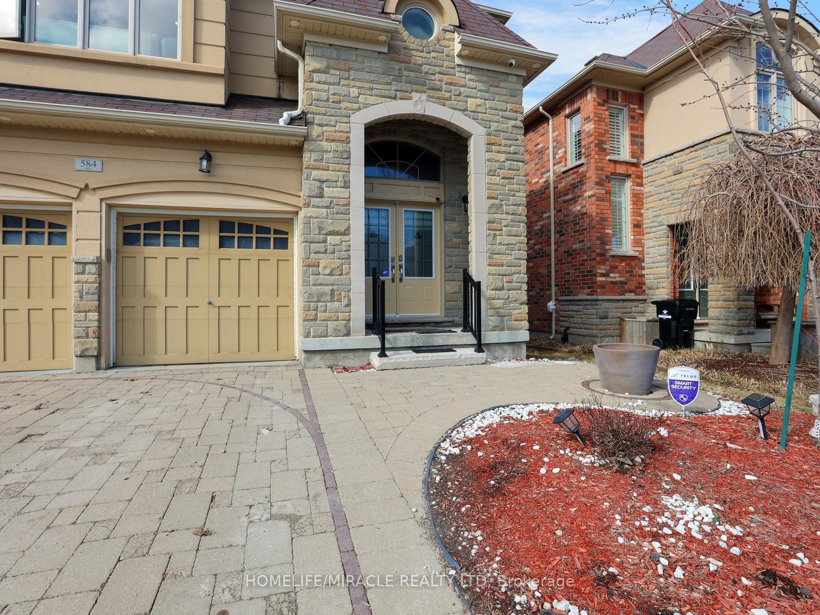 Photo 3 of 584 Pinery Trail, Waterloo, Conservation Meadows — HOMEH