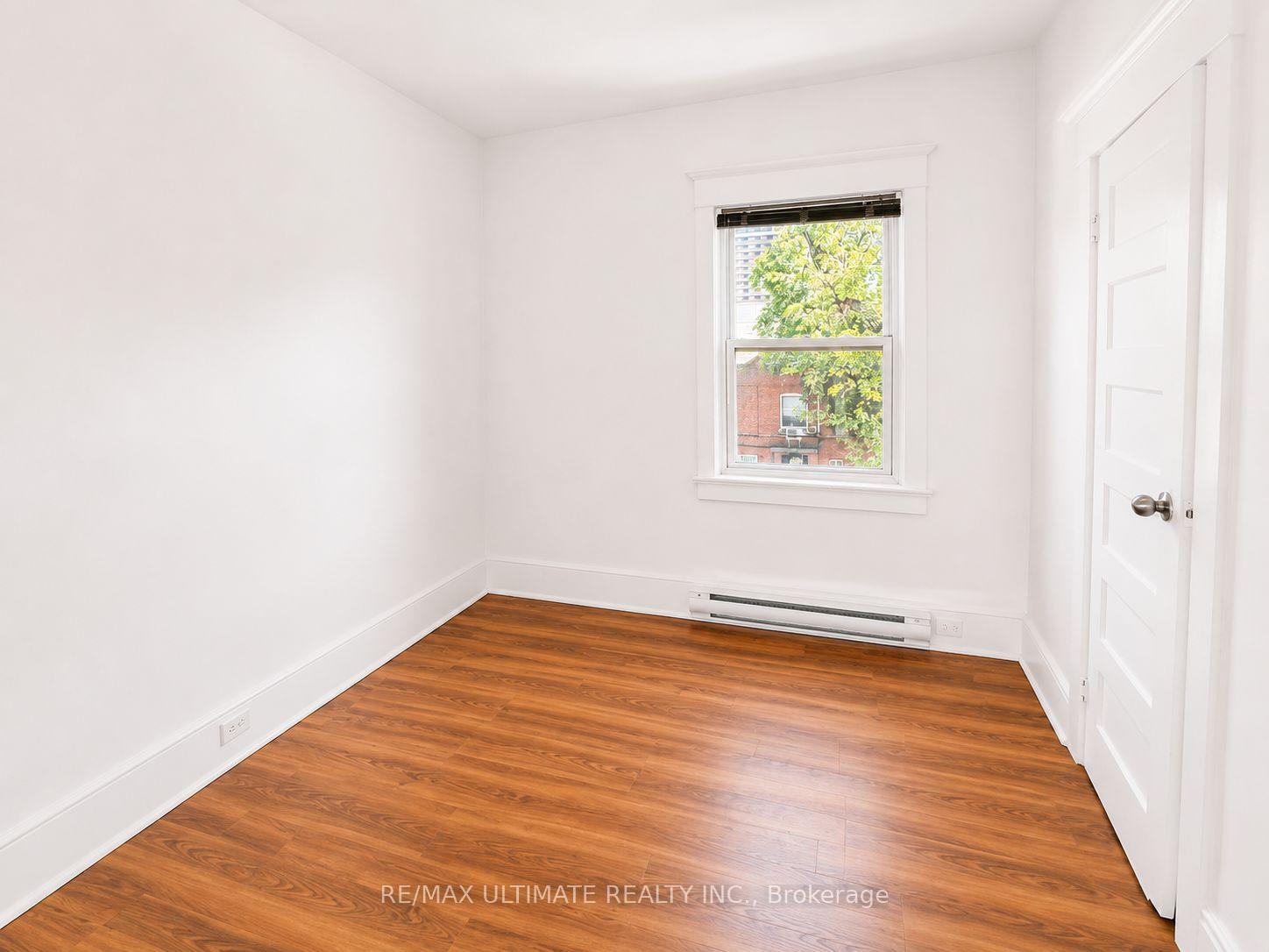 Photo 3 of Unit 2, 308 Brunswick Avenue, Toronto, The Annex — HOMEH