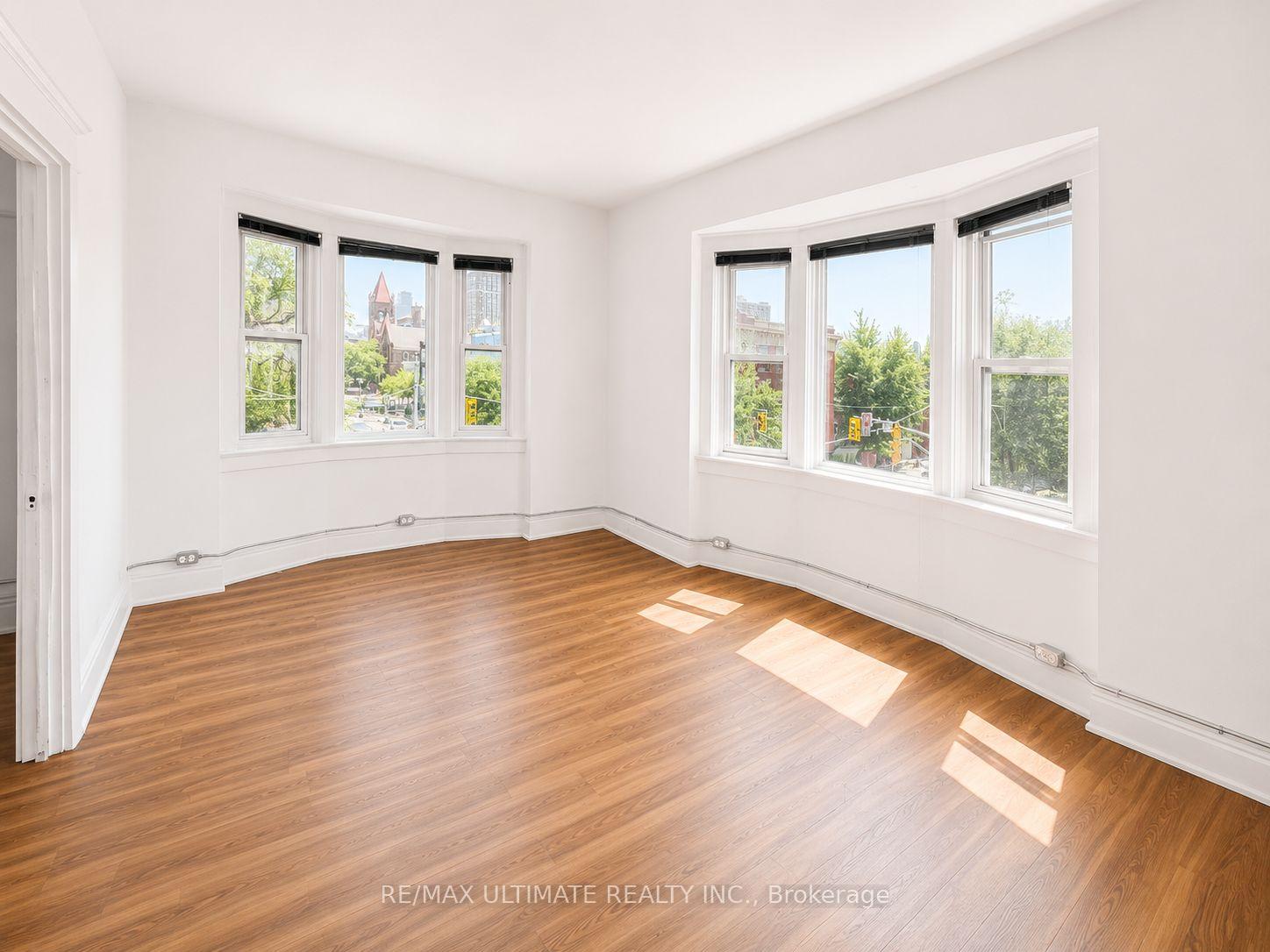 Photo 6 of Unit 2, 308 Brunswick Avenue, Toronto, The Annex — HOMEH