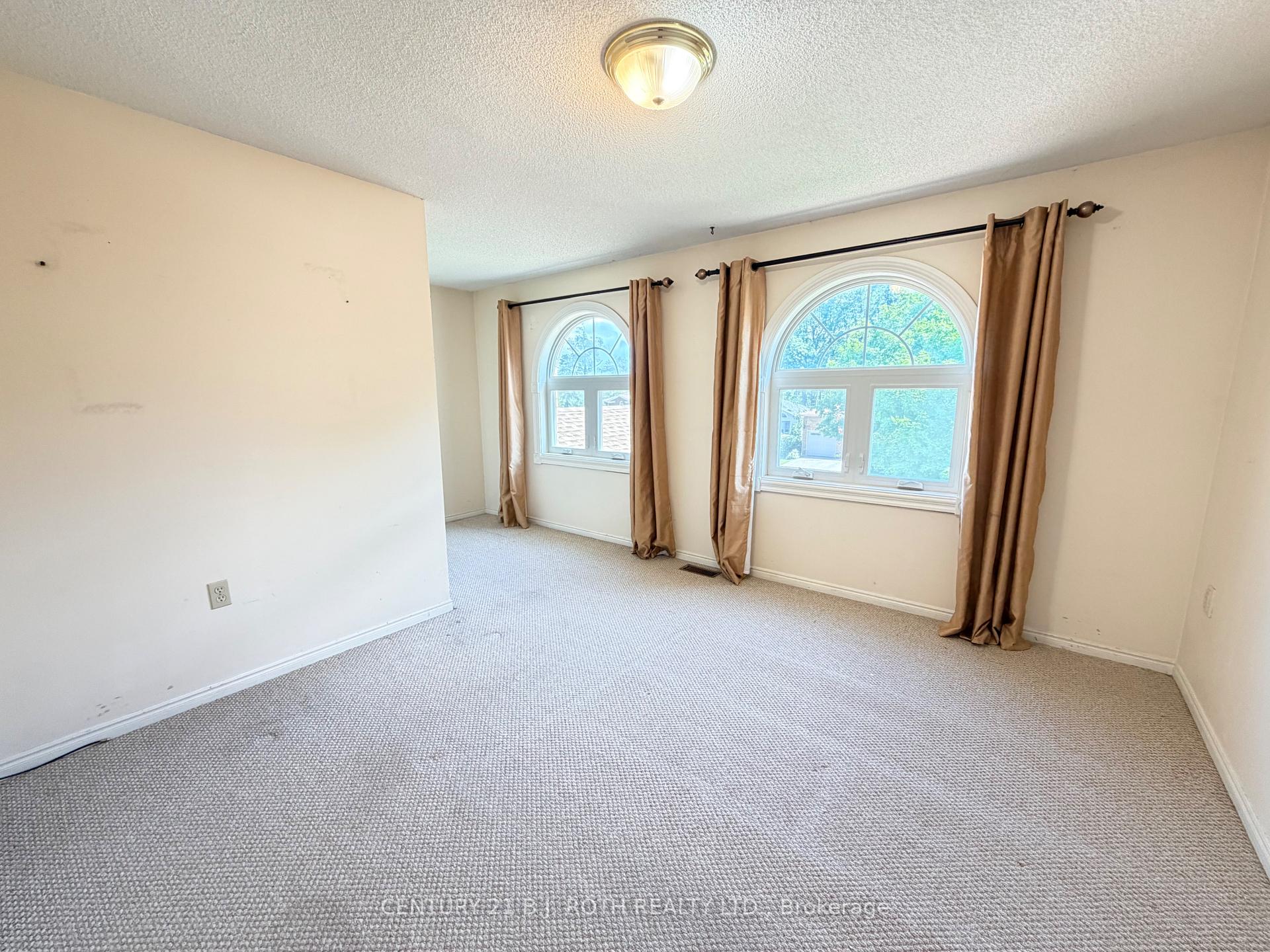 Photo 14 of Unit Upper, 29 Irwin Drive, Barrie, Northwest — HOMEH