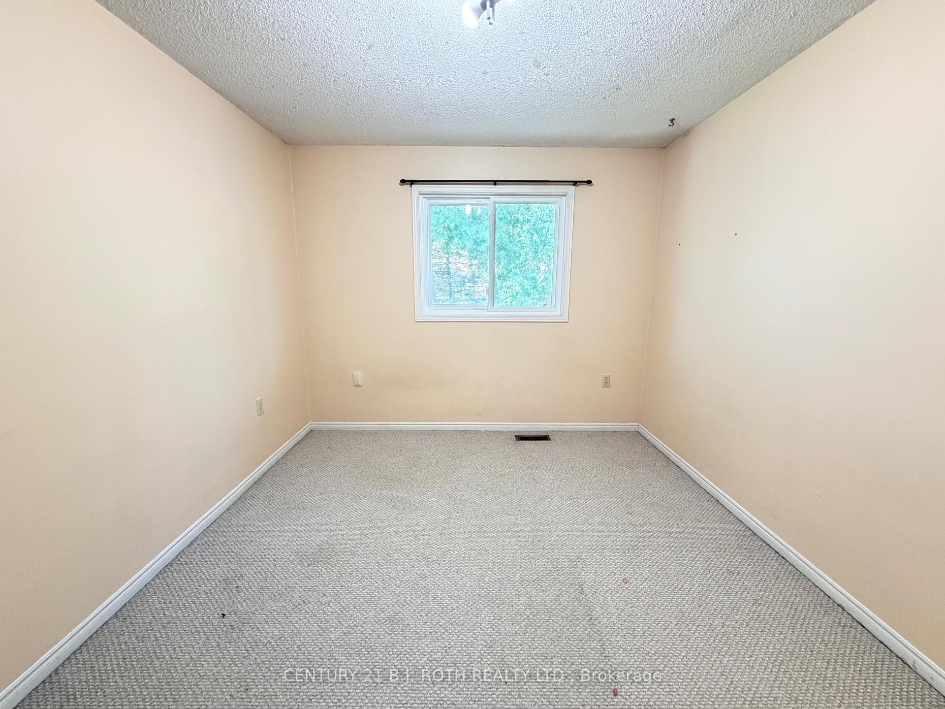 Photo 20 of Unit Upper, 29 Irwin Drive, Barrie, Northwest — HOMEH