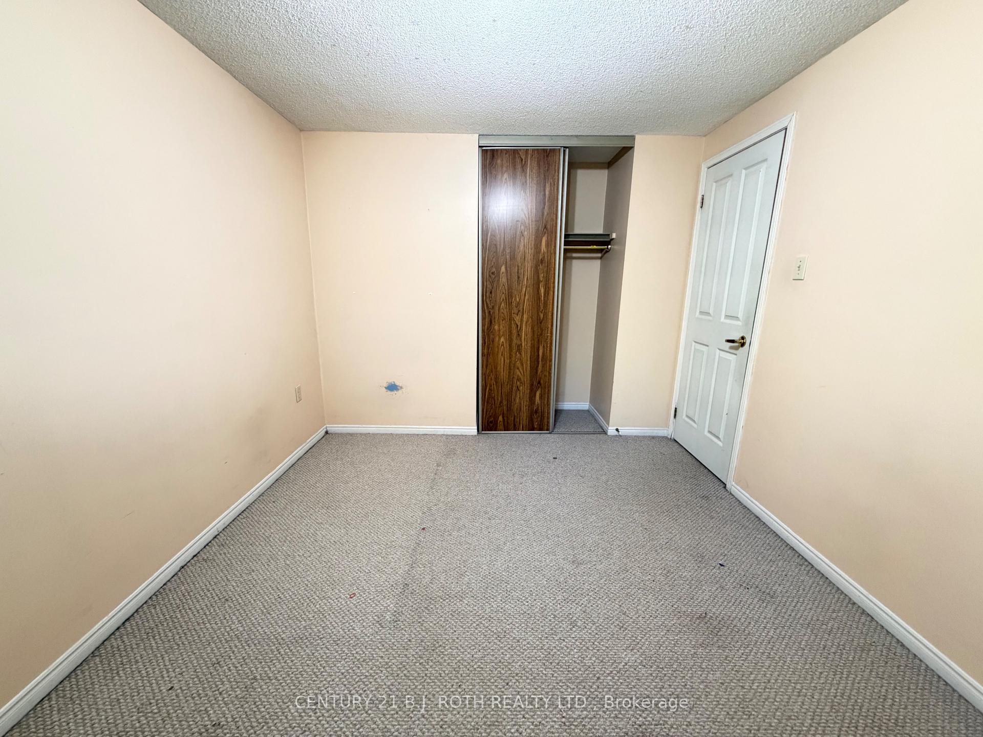 Photo 21 of Unit Upper, 29 Irwin Drive, Barrie, Northwest — HOMEH