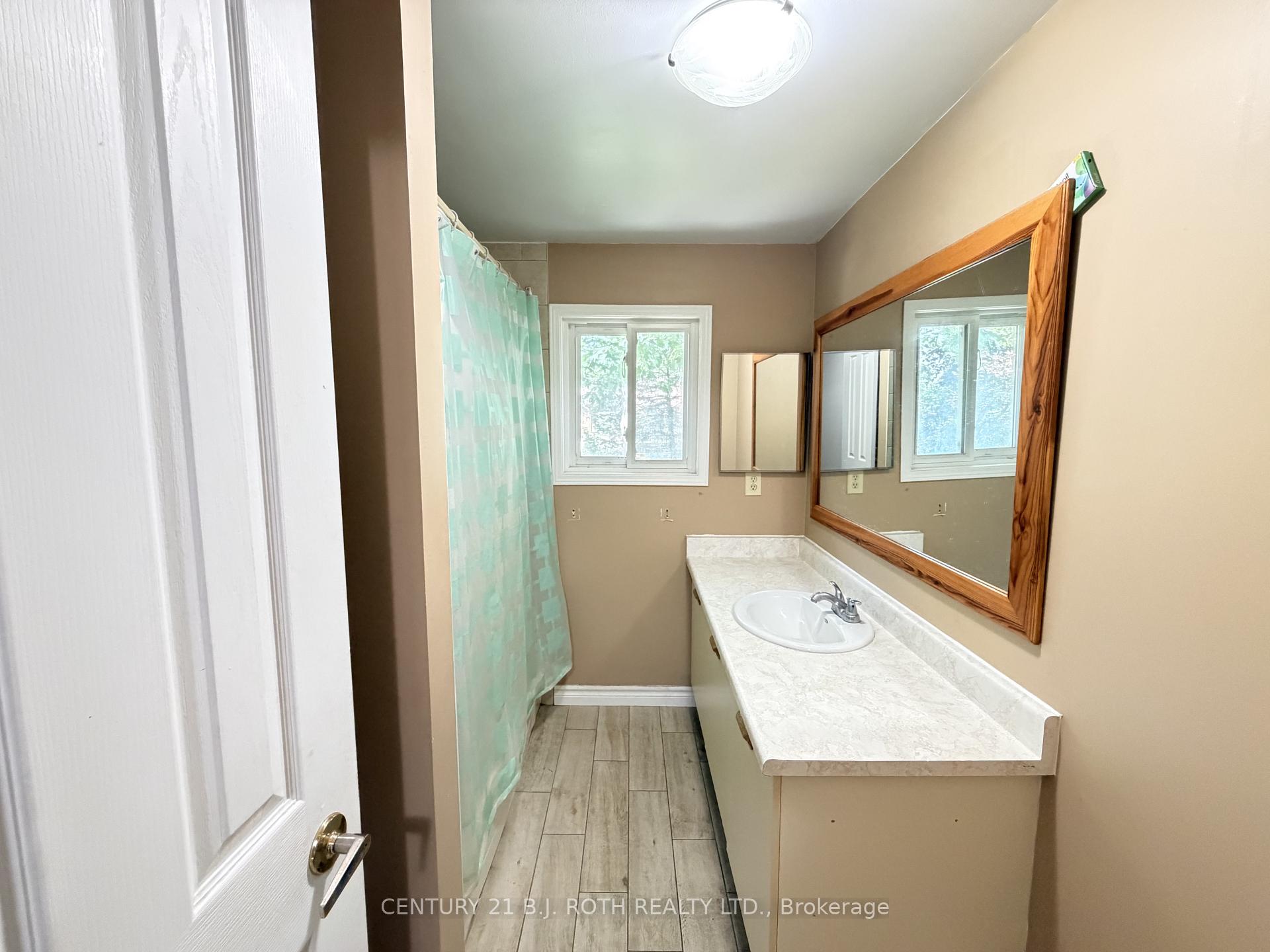Photo 24 of Unit Upper, 29 Irwin Drive, Barrie, Northwest — HOMEH