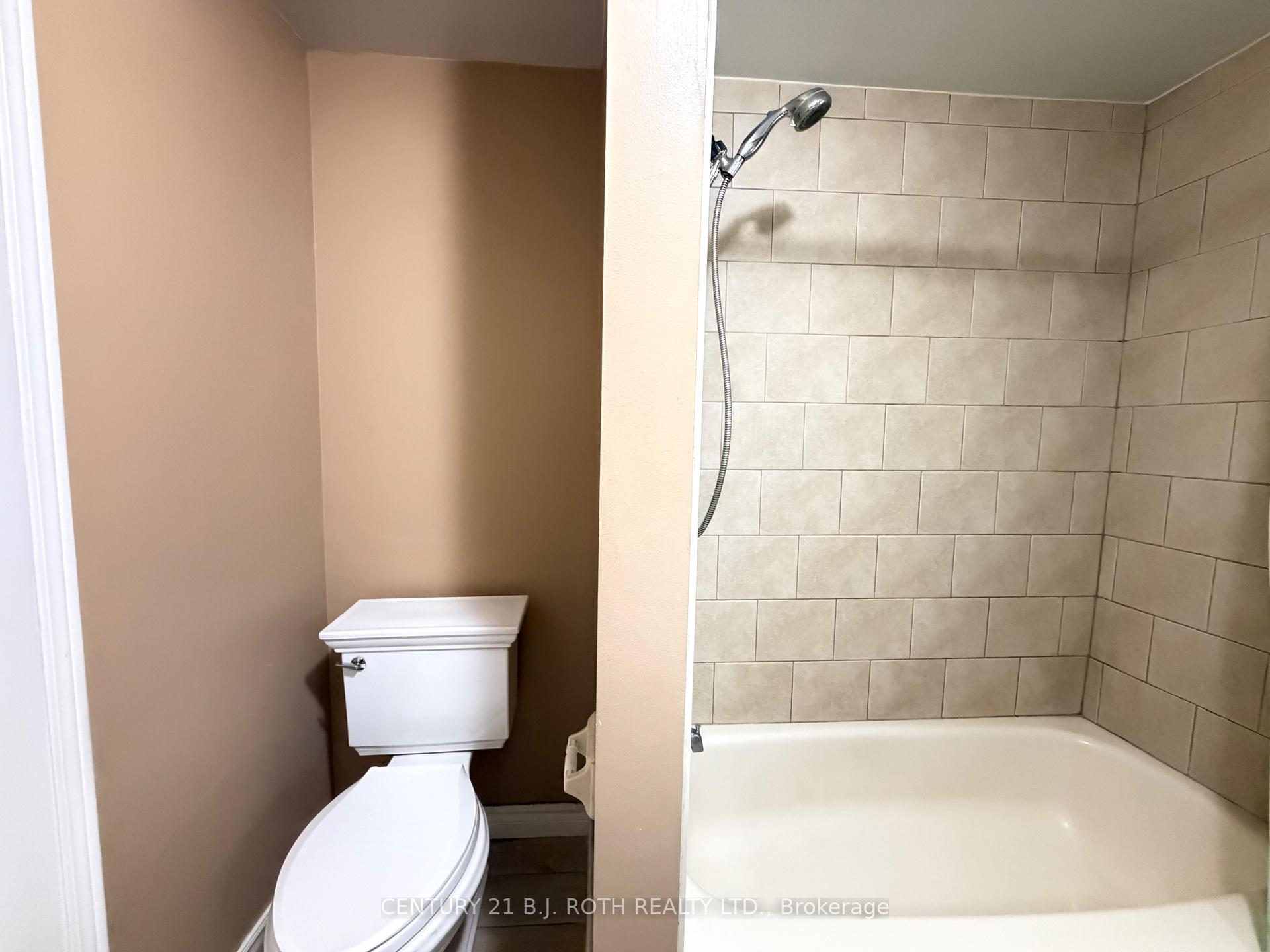 Photo 25 of Unit Upper, 29 Irwin Drive, Barrie, Northwest — HOMEH