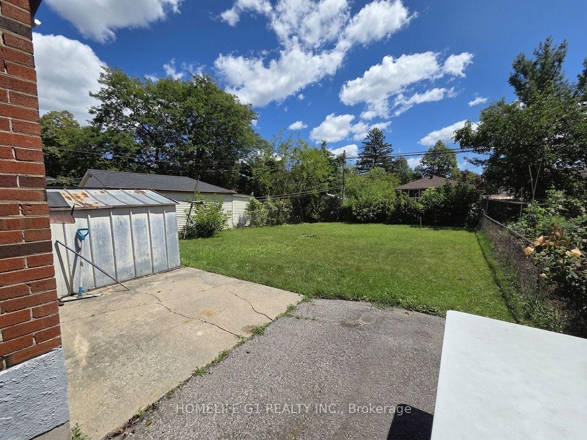 Photo 2 of 49 Kilgreggan Crescent, Scarborough, Bendale — HOMEH