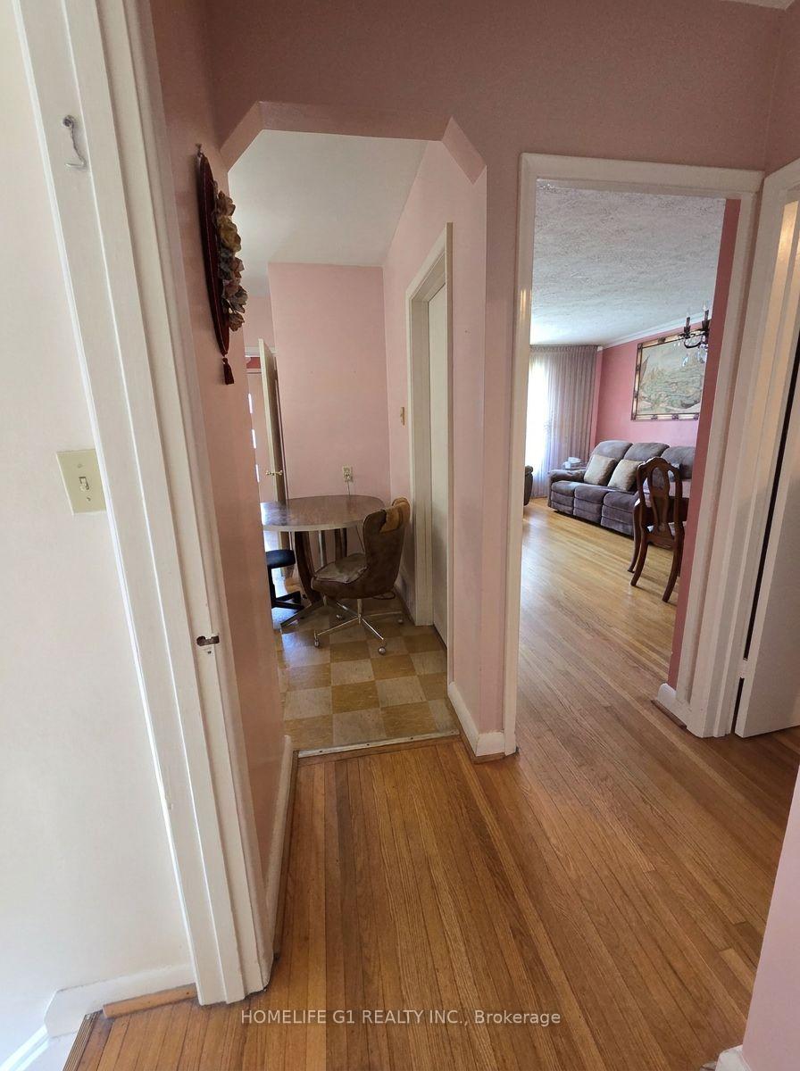 Photo 11 of 49 Kilgreggan Crescent, Scarborough, Bendale — HOMEH