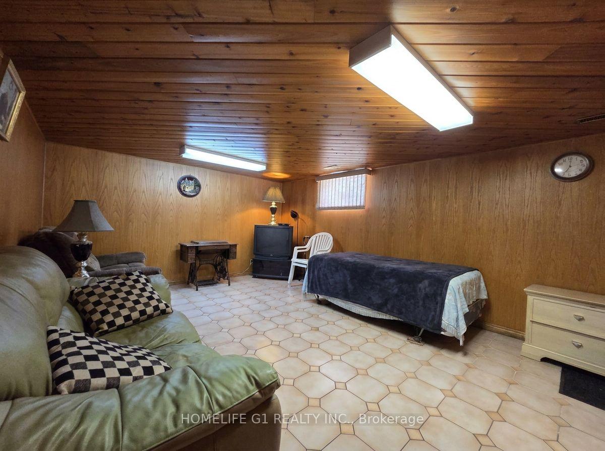 Photo 14 of 49 Kilgreggan Crescent, Scarborough, Bendale — HOMEH