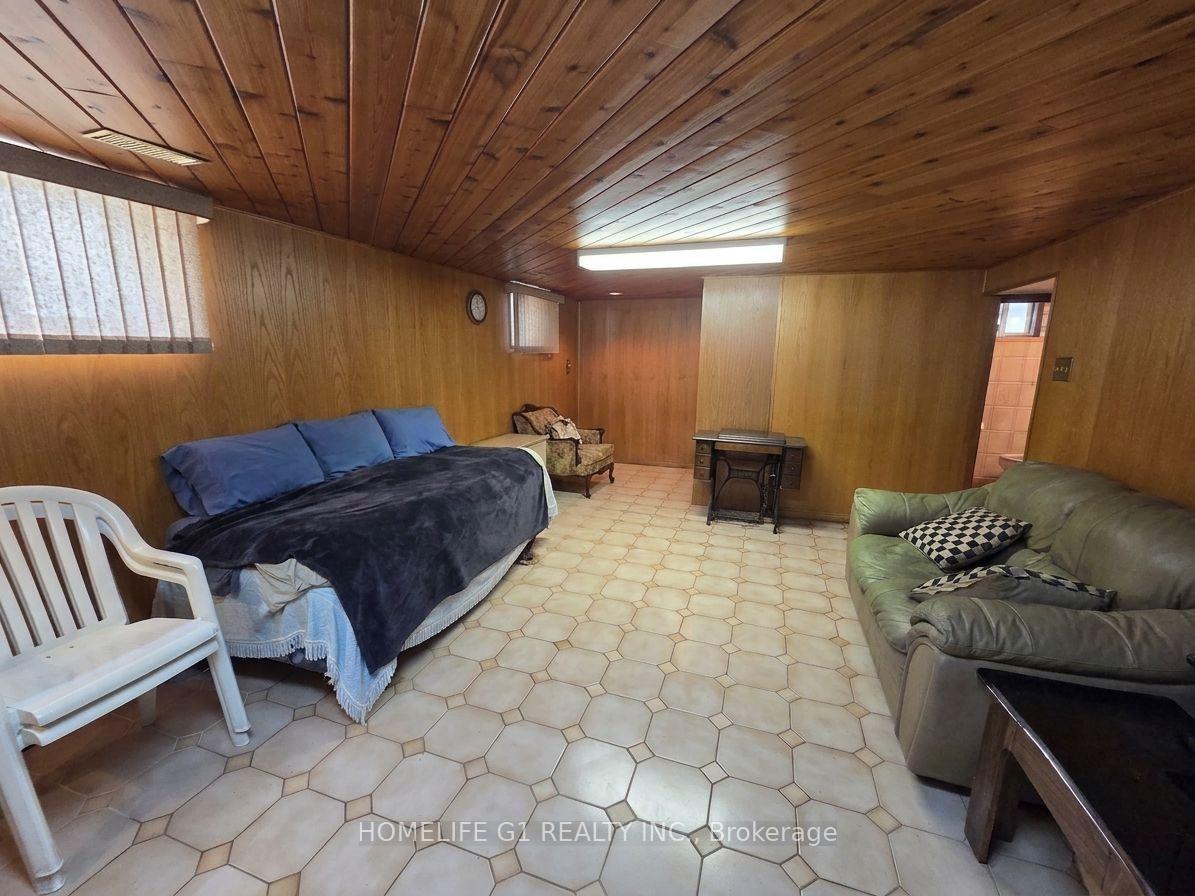 Photo 15 of 49 Kilgreggan Crescent, Scarborough, Bendale — HOMEH