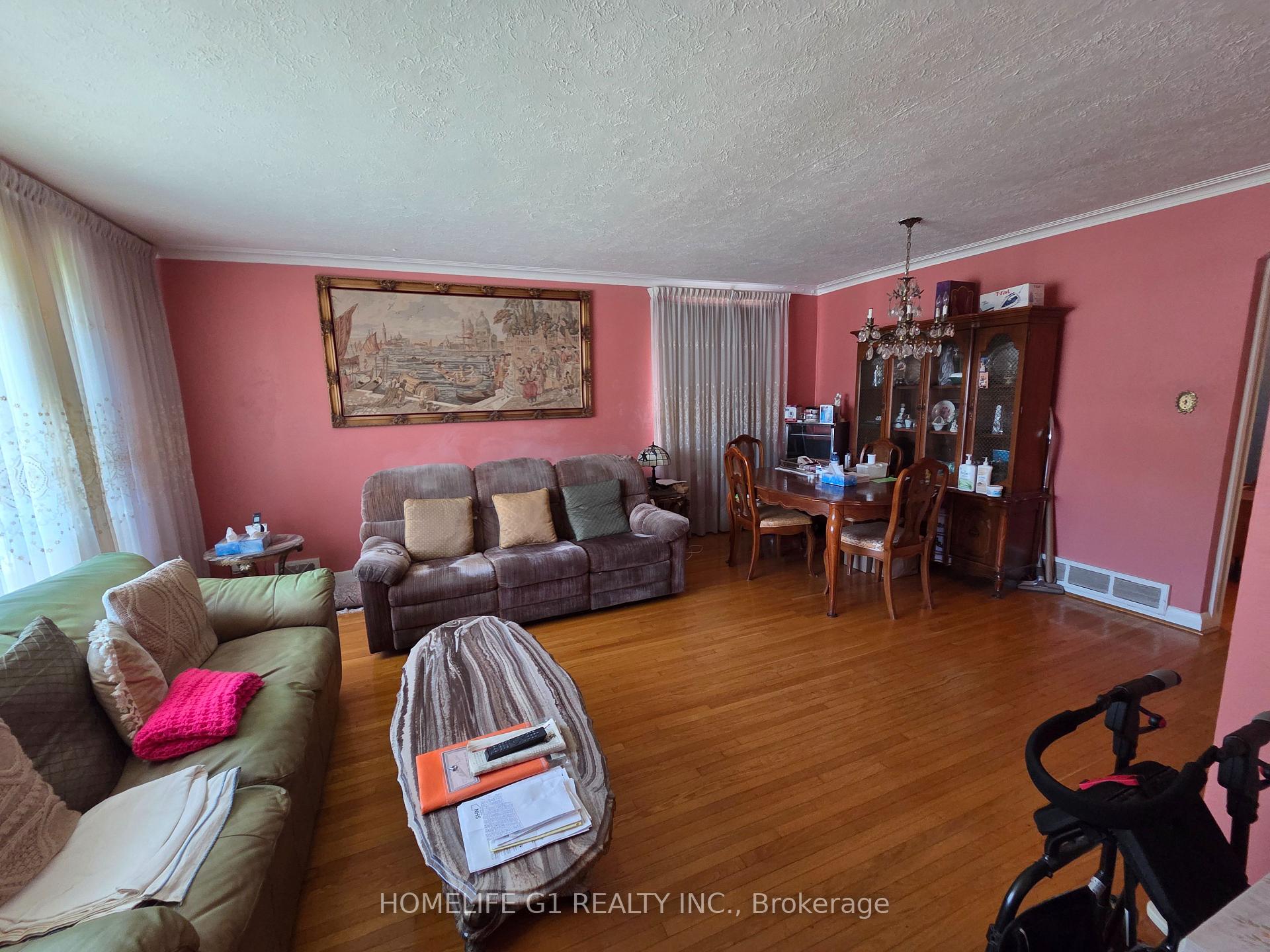 Photo 25 of 49 Kilgreggan Crescent, Scarborough, Bendale — HOMEH