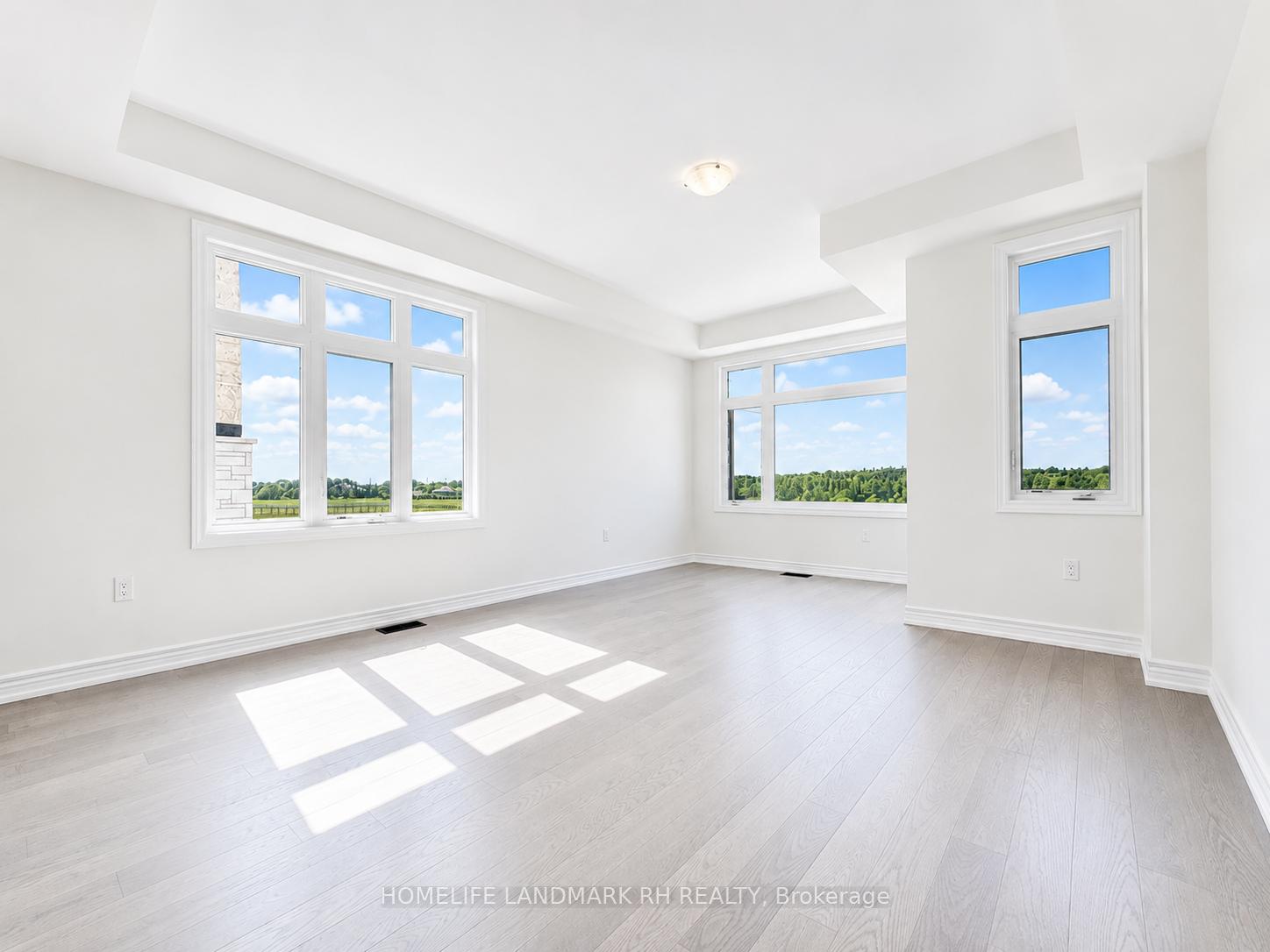 Photo 3 of 195 Berczy Green Drive, Markham, Rural Markham — HOMEH