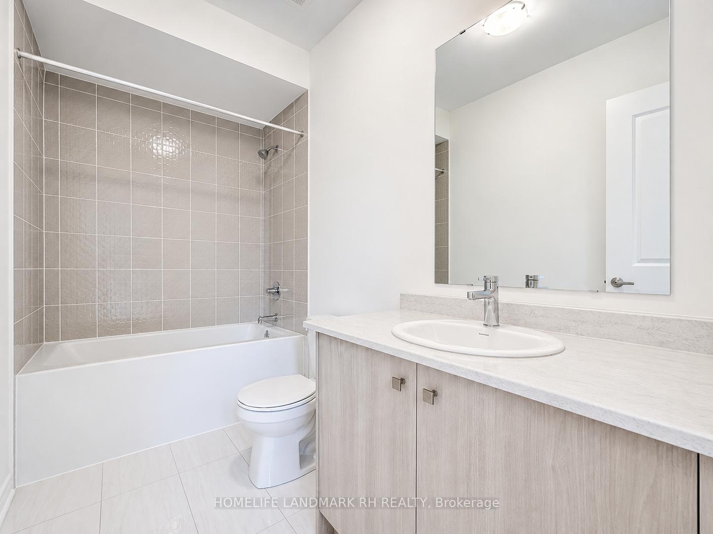 Photo 23 of 195 Berczy Green Drive, Markham, Rural Markham — HOMEH