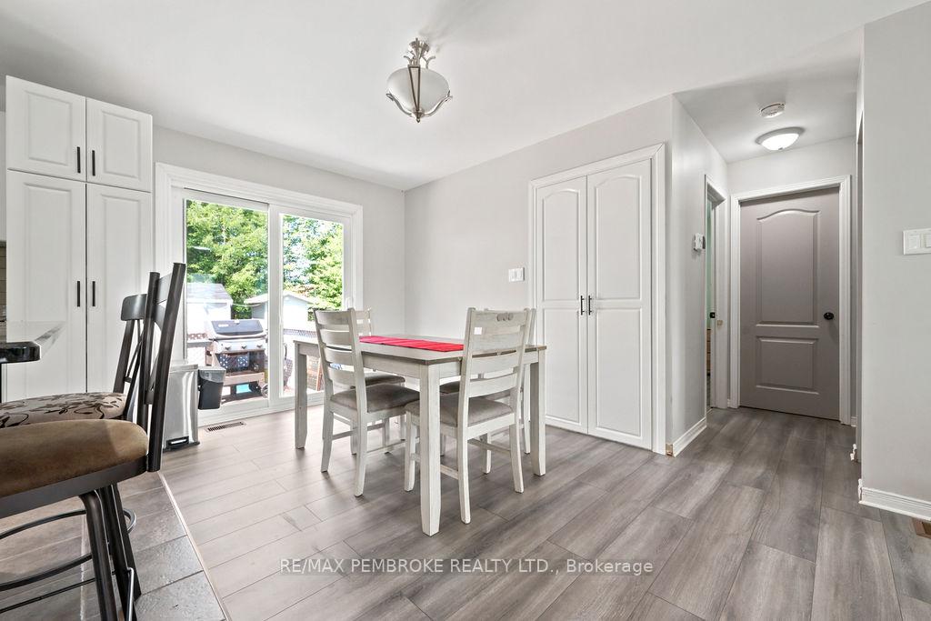 Photo 21 of 256 Oriole Crescent, Petawawa, Petawawa — HOMEH
