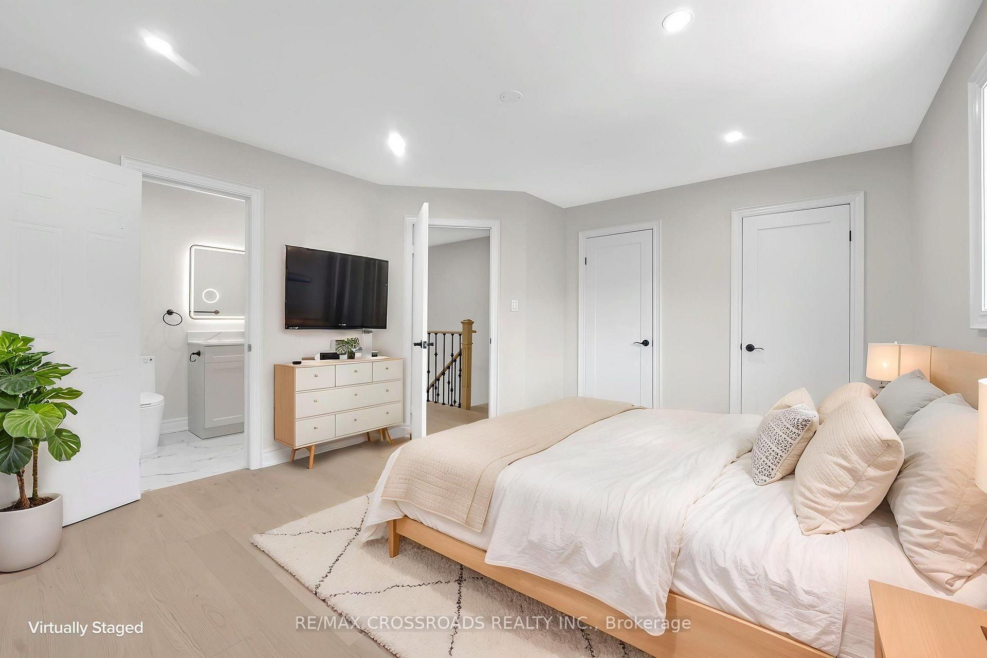 Photo 19 of 321 Sparrow Circle, Pickering, Highbush — HOMEH