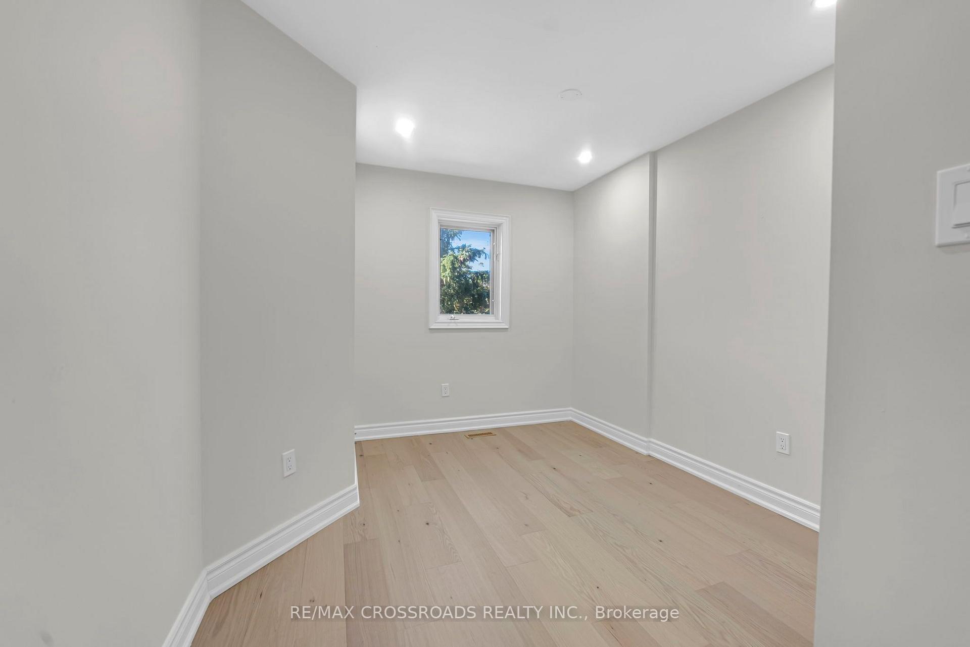 Photo 24 of 321 Sparrow Circle, Pickering, Highbush — HOMEH