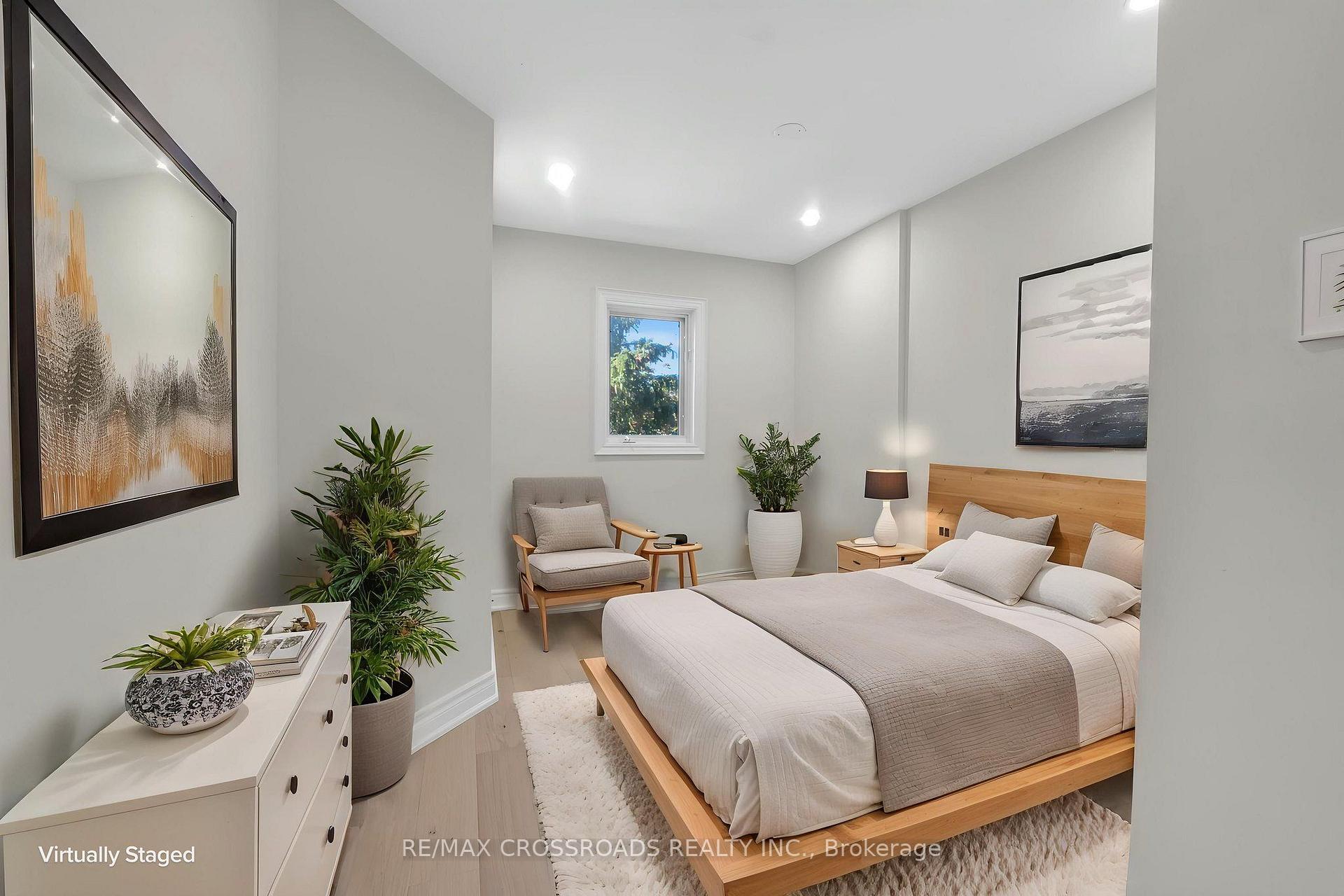 Photo 25 of 321 Sparrow Circle, Pickering, Highbush — HOMEH
