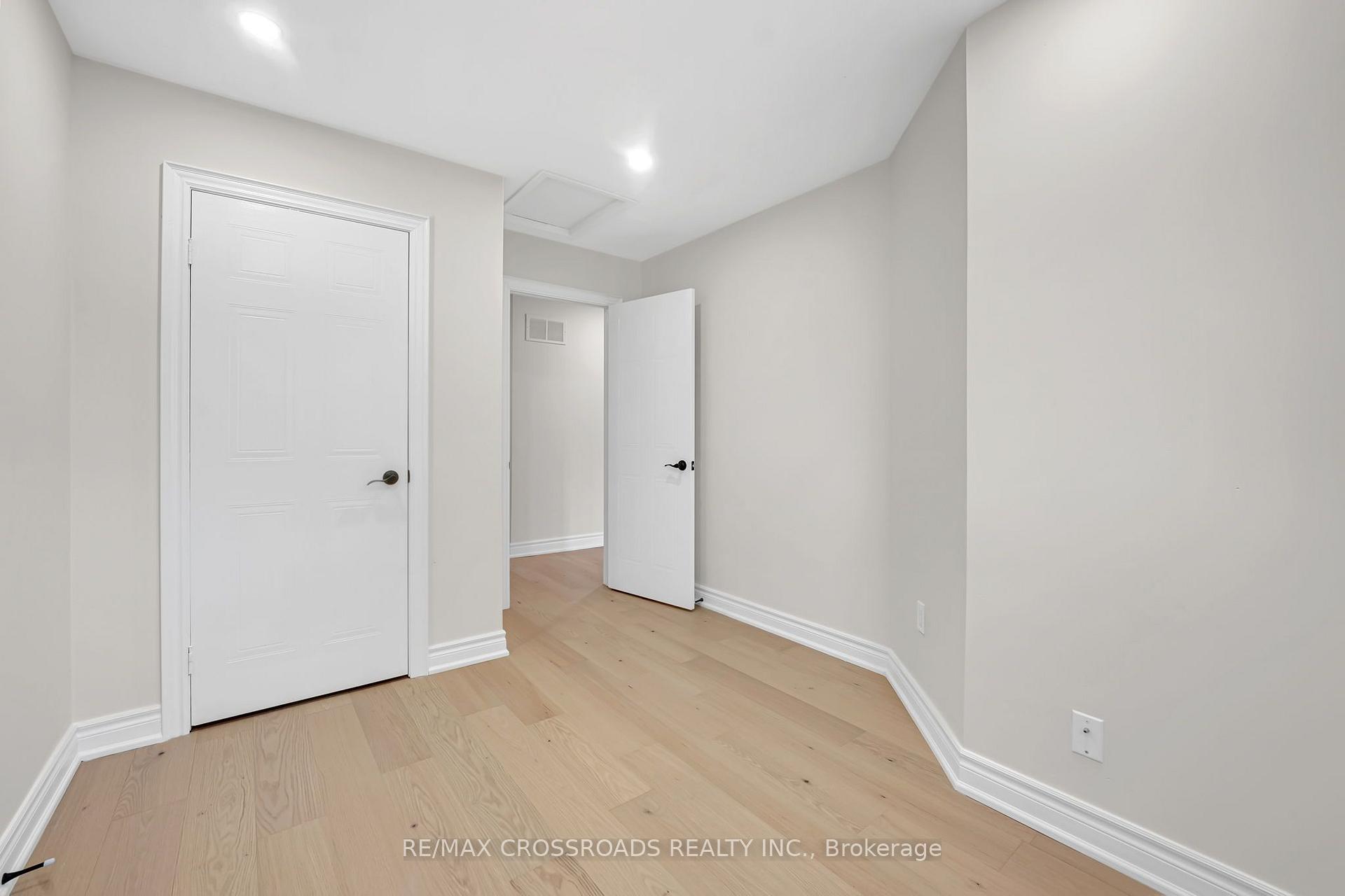 Photo 26 of 321 Sparrow Circle, Pickering, Highbush — HOMEH