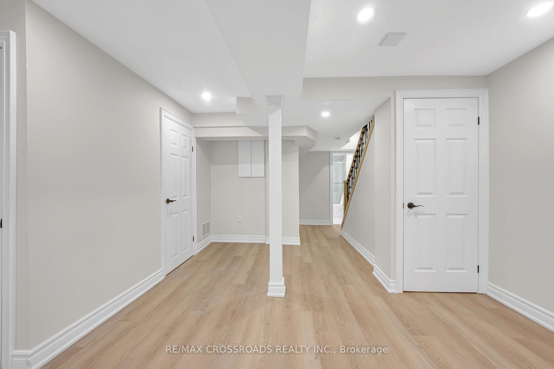 Photo 34 of 321 Sparrow Circle, Pickering, Highbush — HOMEH