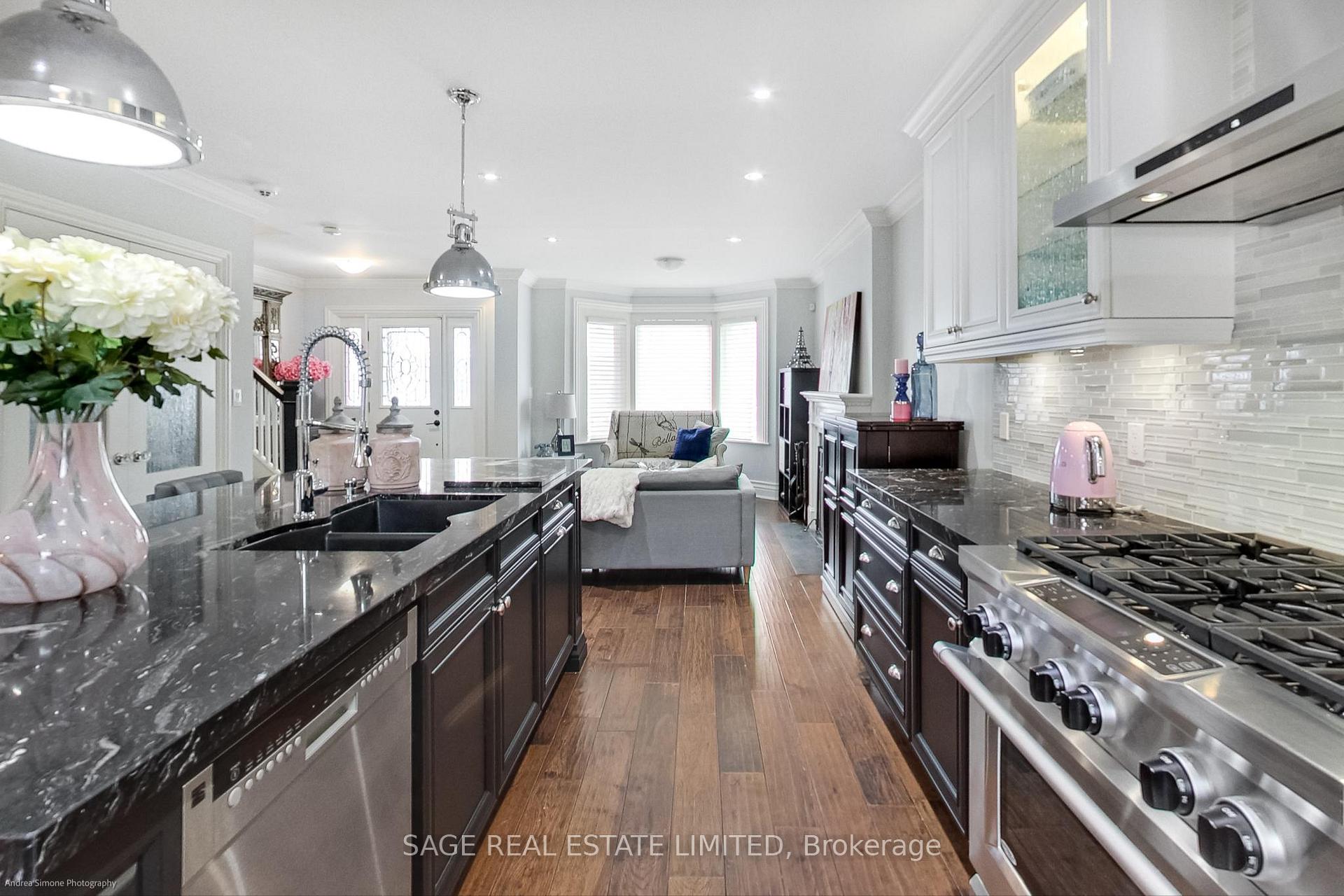 Photo 8 of 108 Beresford Avenue, Toronto, High Park-Swansea — HOMEH