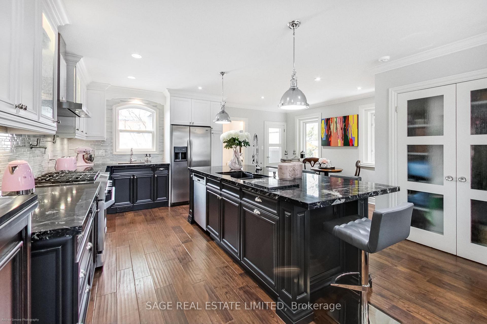 Photo 10 of 108 Beresford Avenue, Toronto, High Park-Swansea — HOMEH