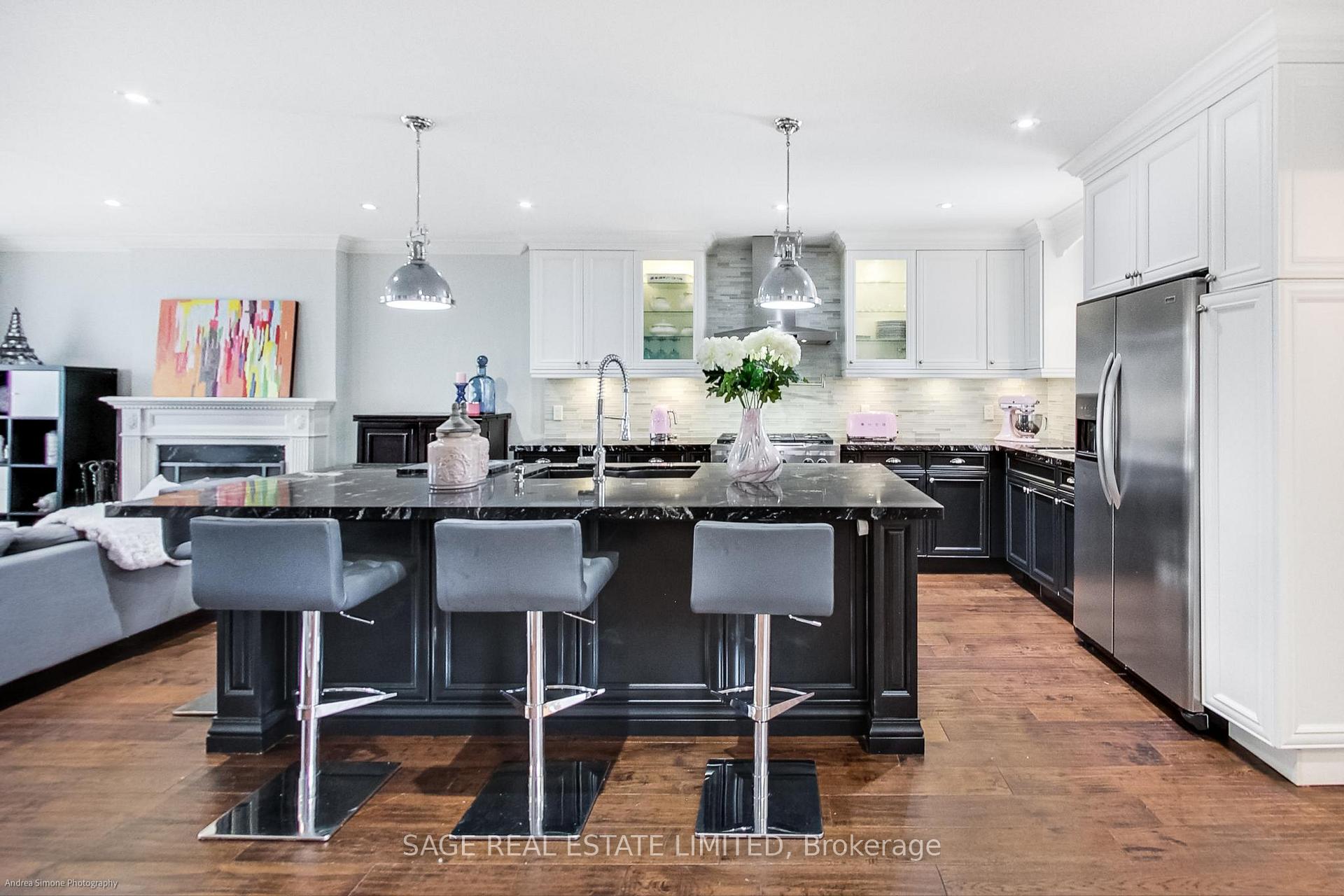 Photo 11 of 108 Beresford Avenue, Toronto, High Park-Swansea — HOMEH