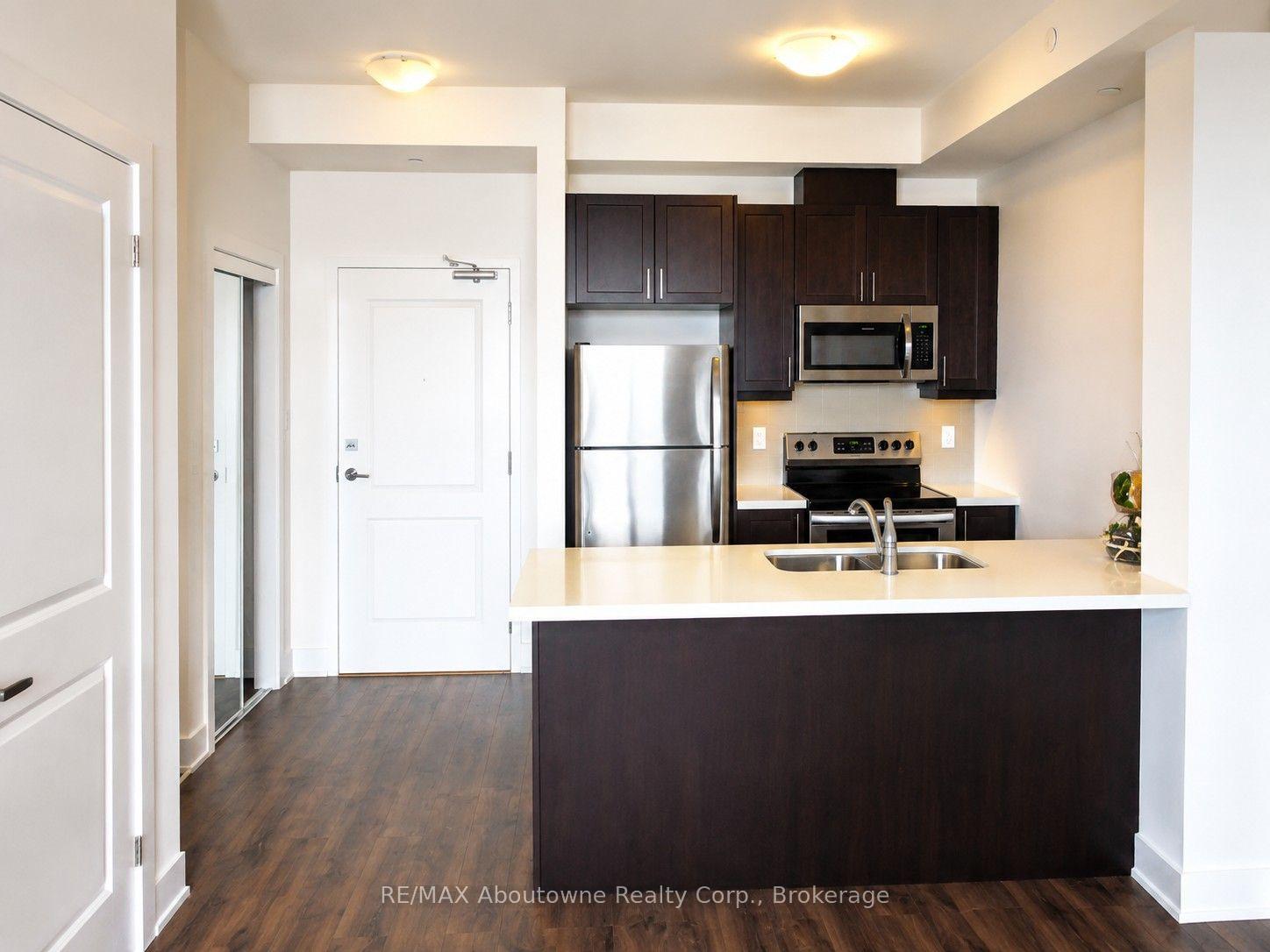 Photo 9 of Unit 607, 607 Shoreview Place, Hamilton, Stoney Creek — HOMEH