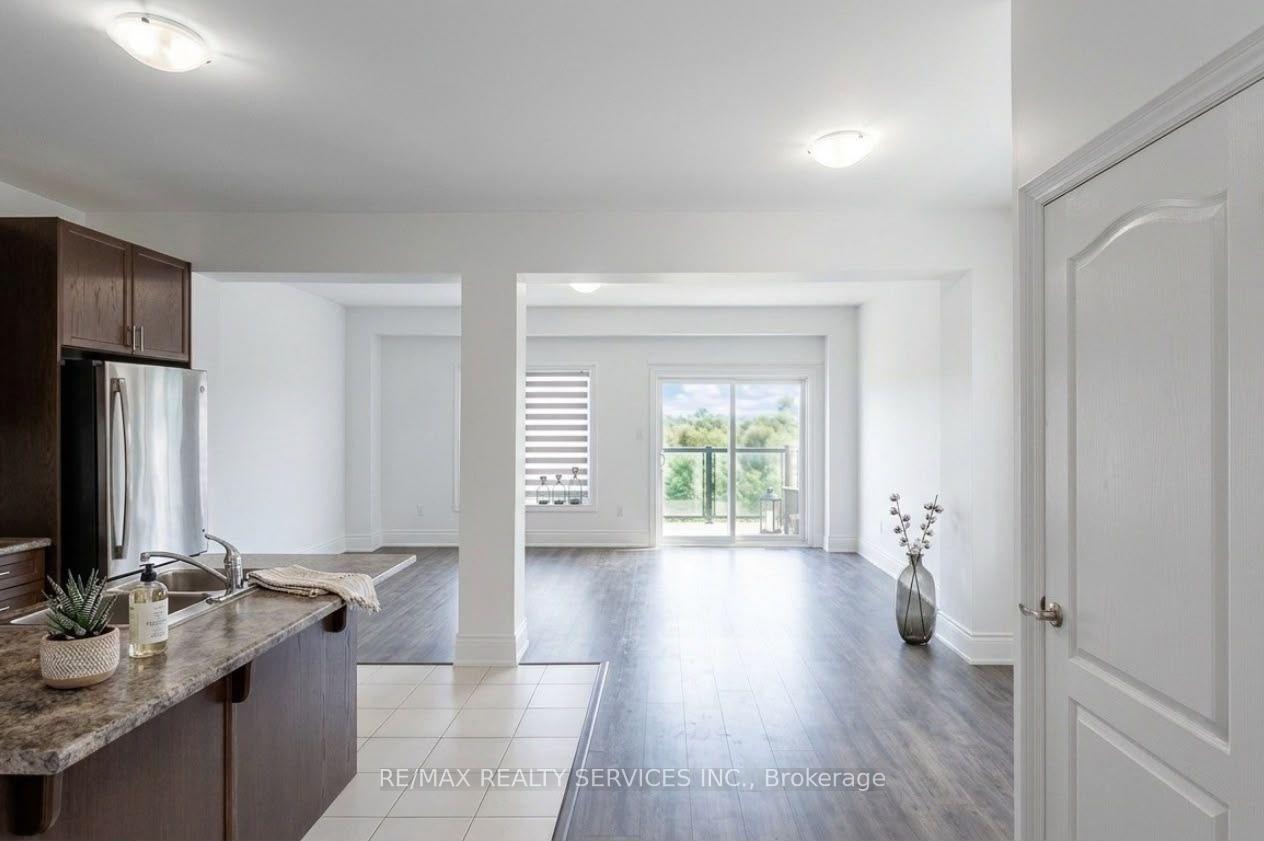 Photo 4 of 71 Sunset Way, Thorold, Rolling Meadows — HOMEH