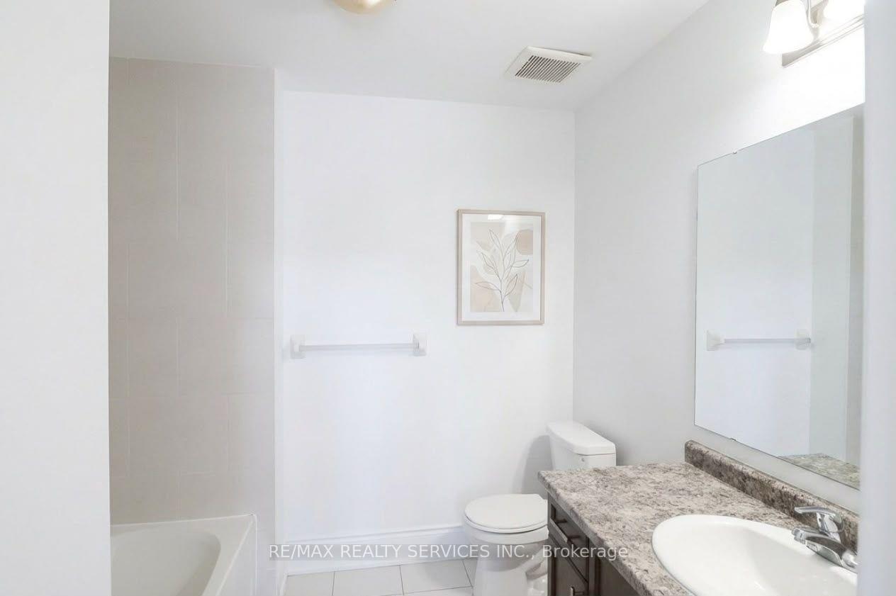 Photo 10 of 71 Sunset Way, Thorold, Rolling Meadows — HOMEH