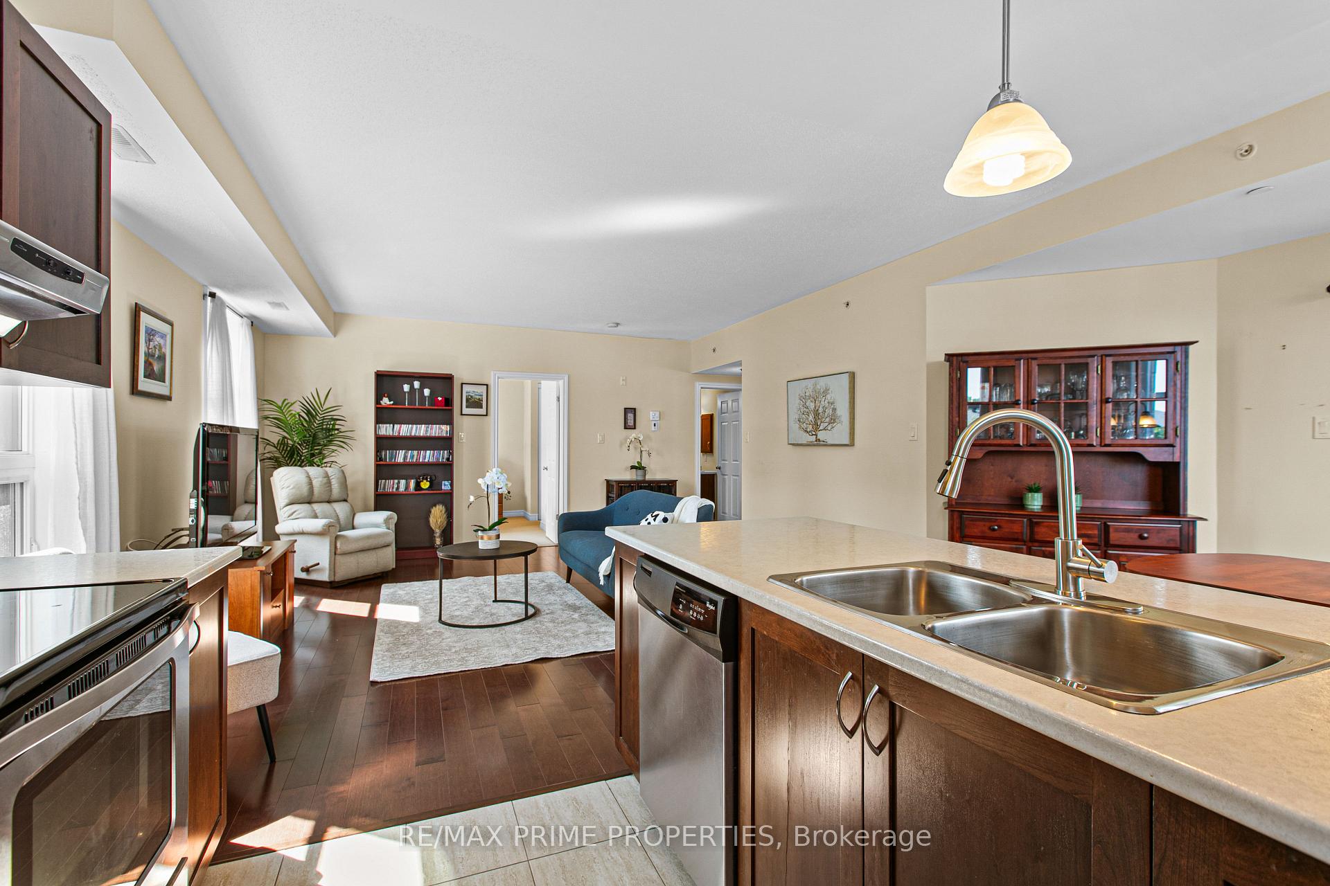 Photo 27 of Unit 302, 100 Montblanc Private, Ottawa, Convent Glen North — HOMEH