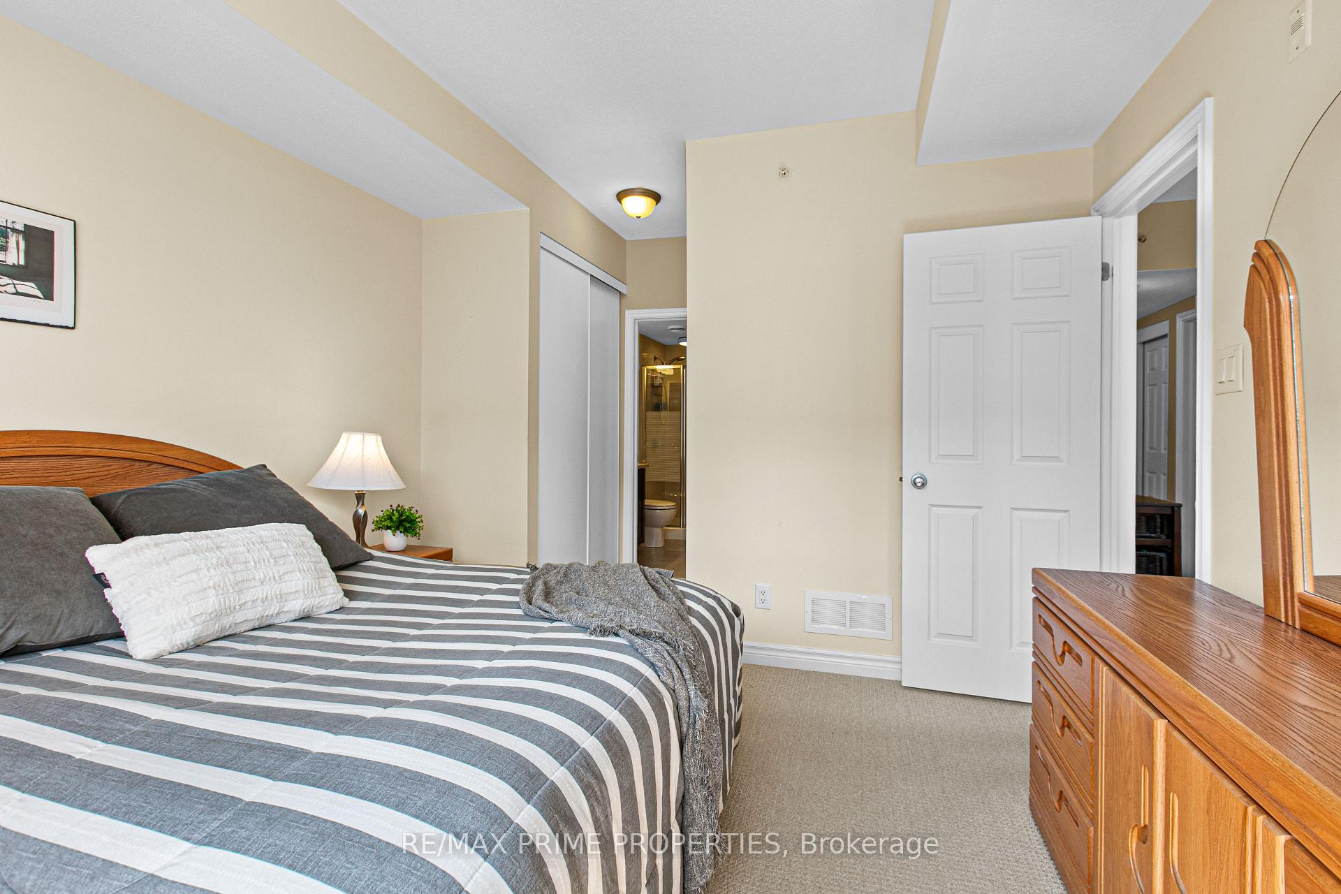 Photo 36 of Unit 302, 100 Montblanc Private, Ottawa, Convent Glen North — HOMEH
